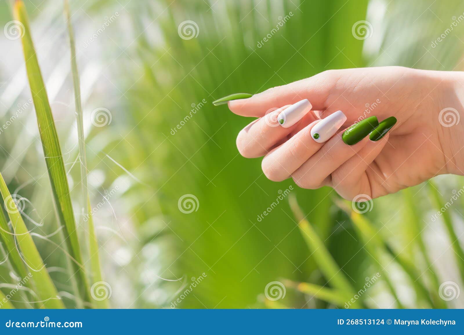 25 Green Nails or How to Be Different with Green Nail Designs in 2024