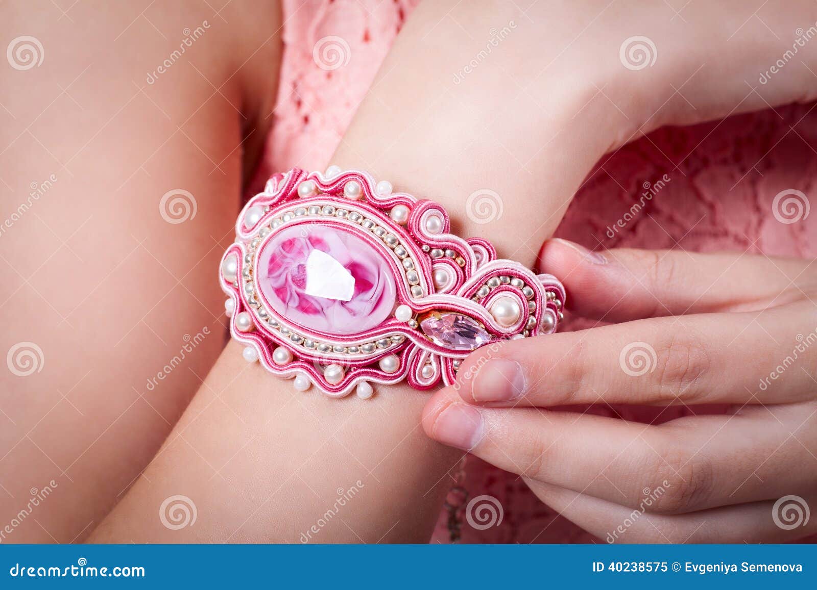 Pink Tatting Bracelet, Fine Lace Bracelet, Handmade Bracelet Technique  Tatting, Unique Handmade Gift for Girl and Woman,romantic Jewelry - Etsy