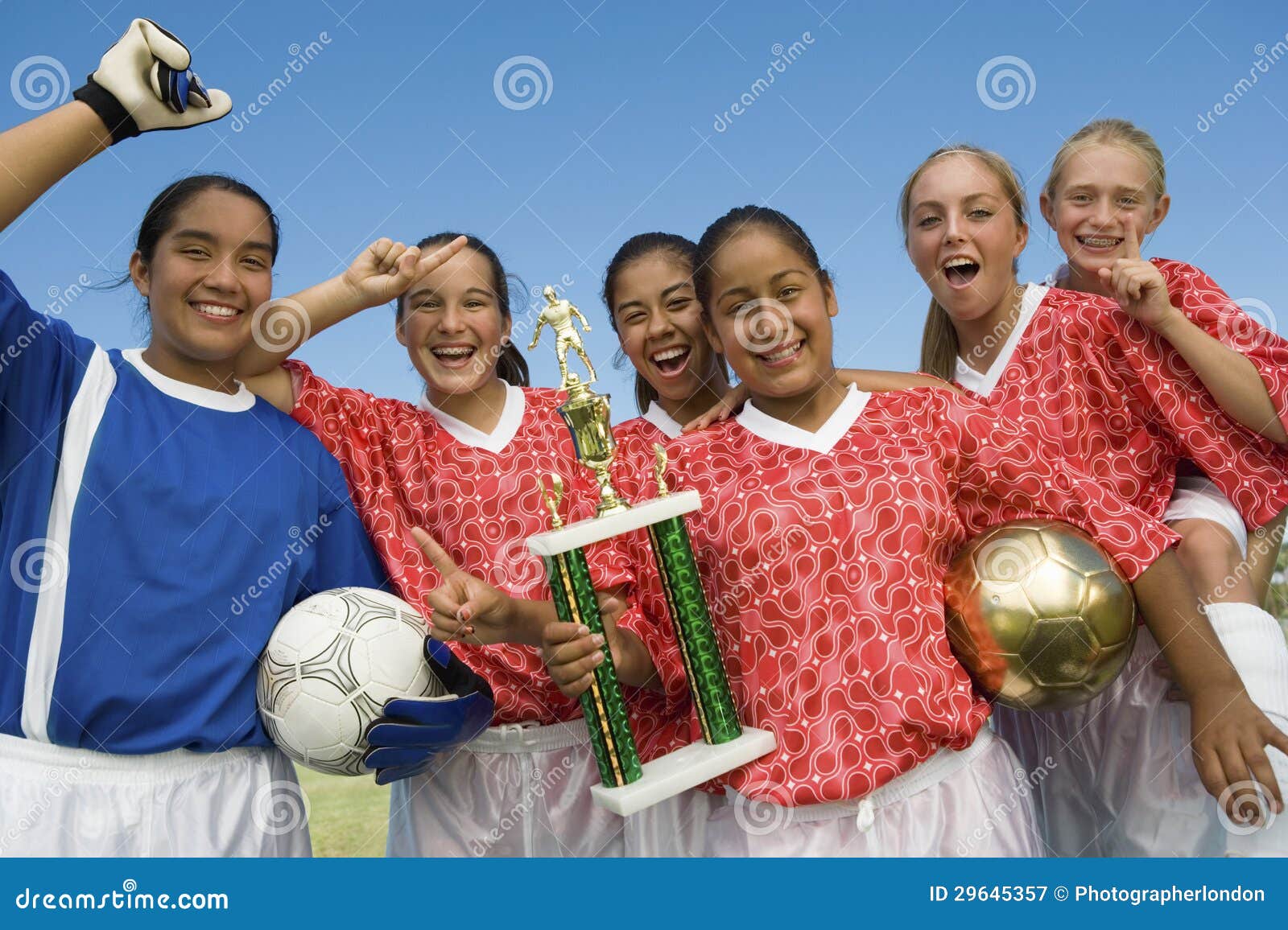 Goalkeeper girl editorial image. Image of people, women - 39234020