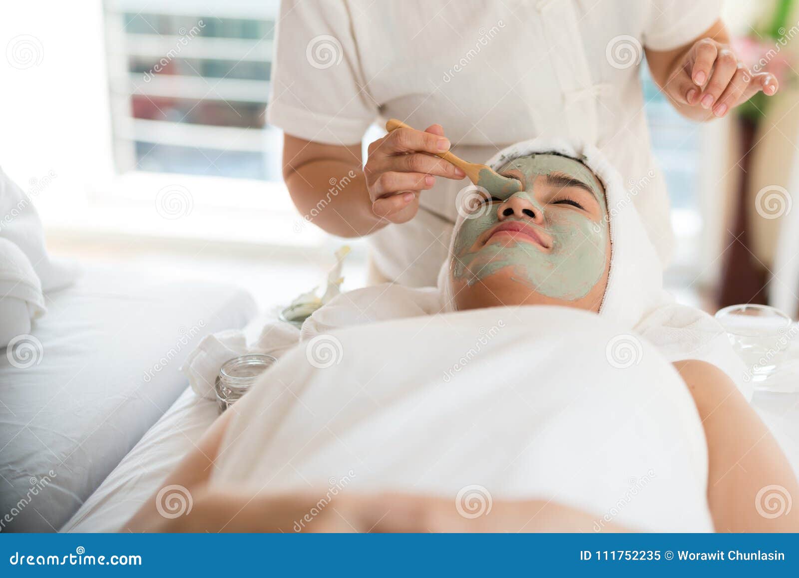 A Female Therapist Doing Facial Spatreatment Add Moisture To Th Stock Image Image Of Facial
