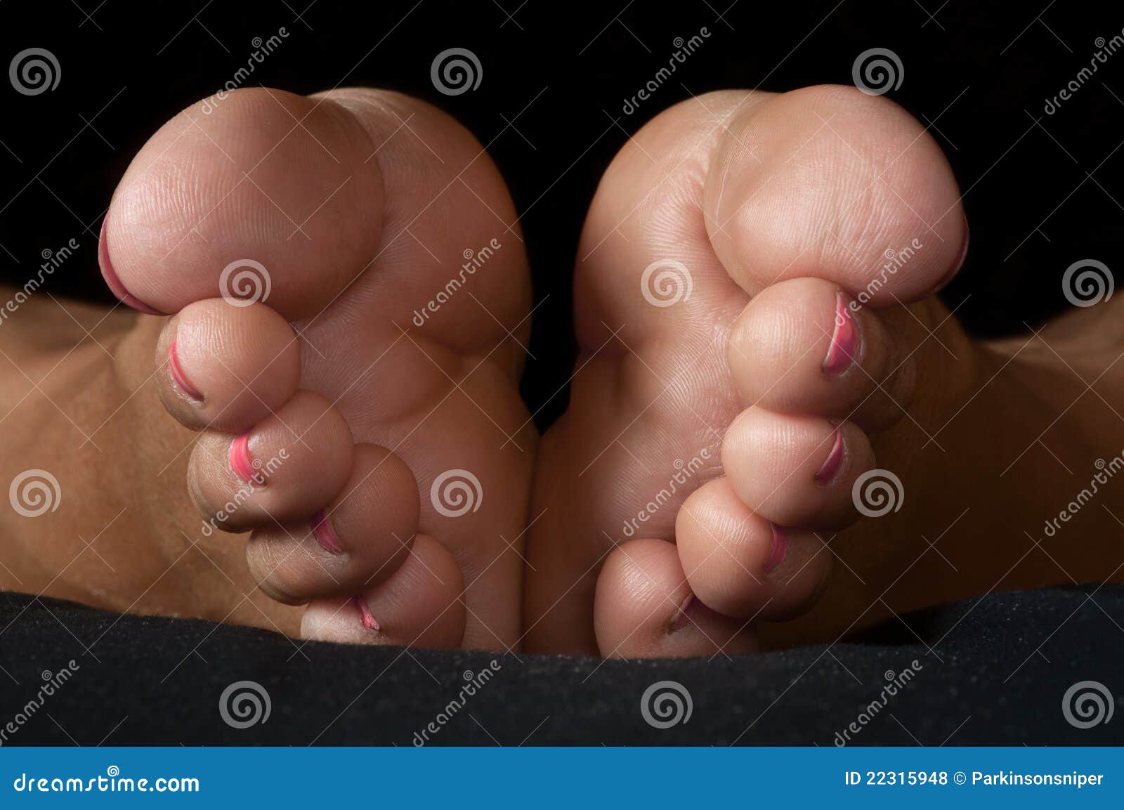 female toes - foot