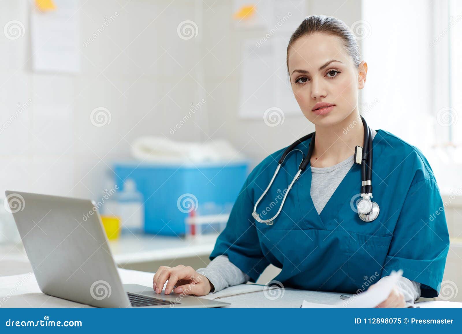 Female Veterinarian Stock Image Image Of Woman Stethoscope