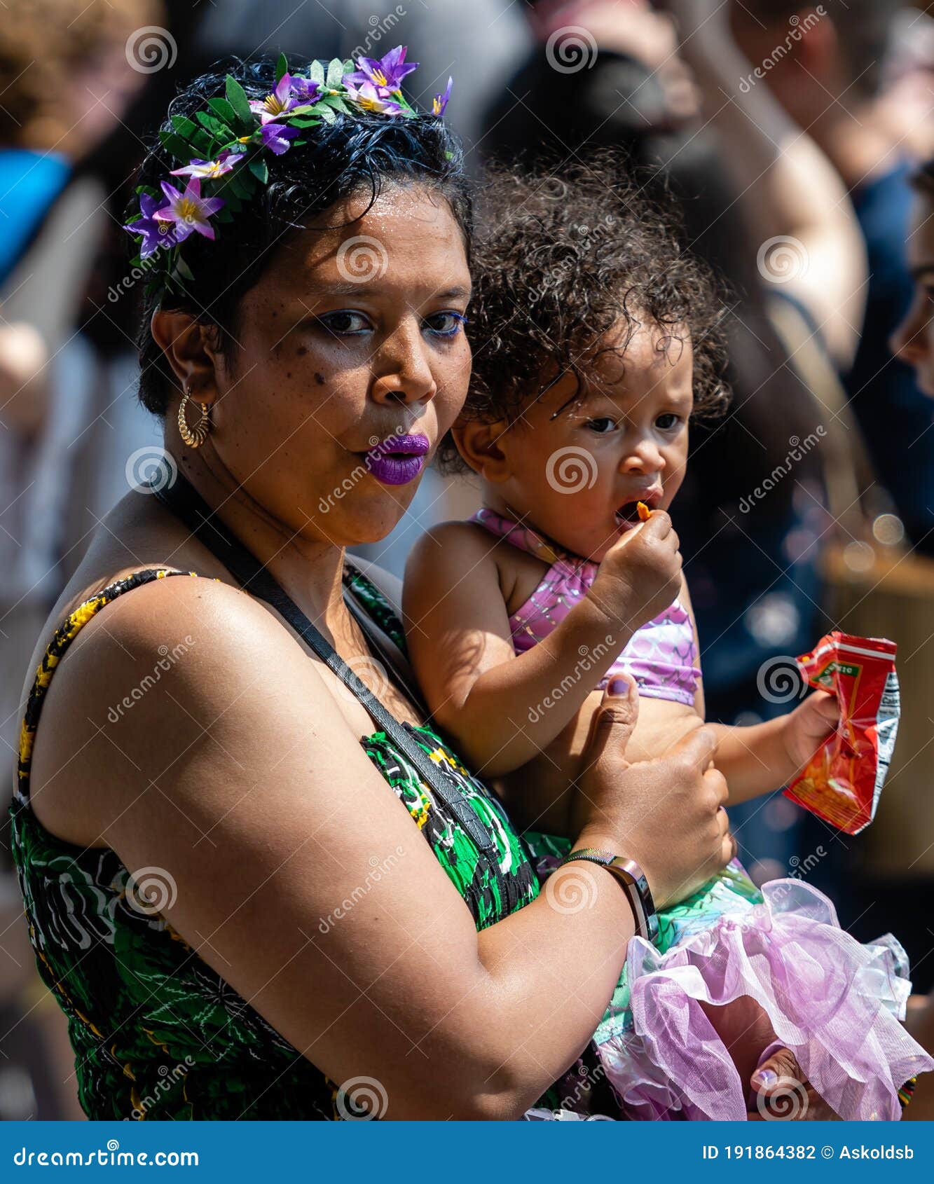 Maman Africaine Avec Le Bebe Photos Libres De Droits Et Gratuites De Dreamstime Maman Africaine Avec Le Bebe Photos Libres De Droits Et Gratuites De Dreamstime