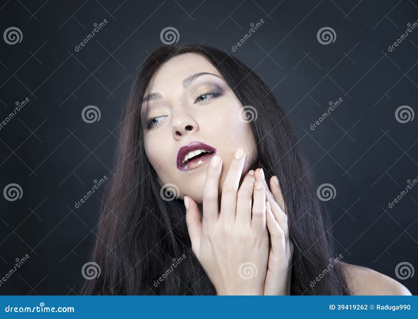 Femme douce photo stock. Image du noir, sensualité, gens 39419262