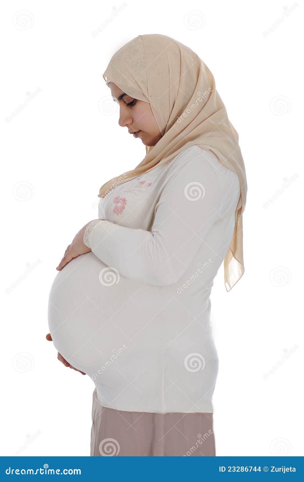 Femme Enceinte Musulmane Arabe Photo stock  Image du main