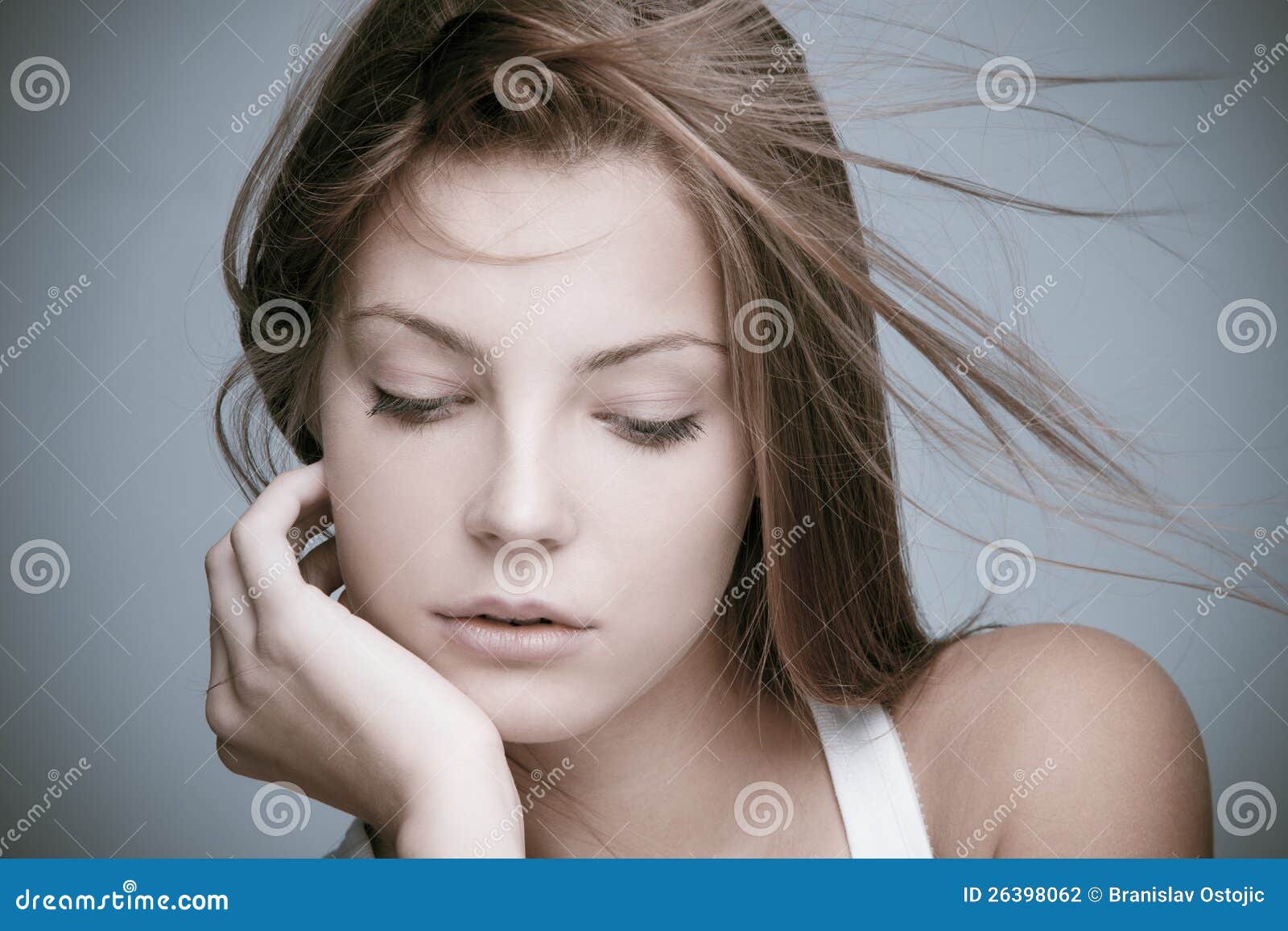 Femme normale de beauté photo stock. Image du femme, beauté 26398062