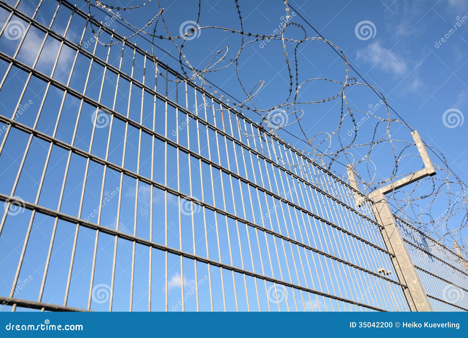 barbed wire fence barbed wire fence
