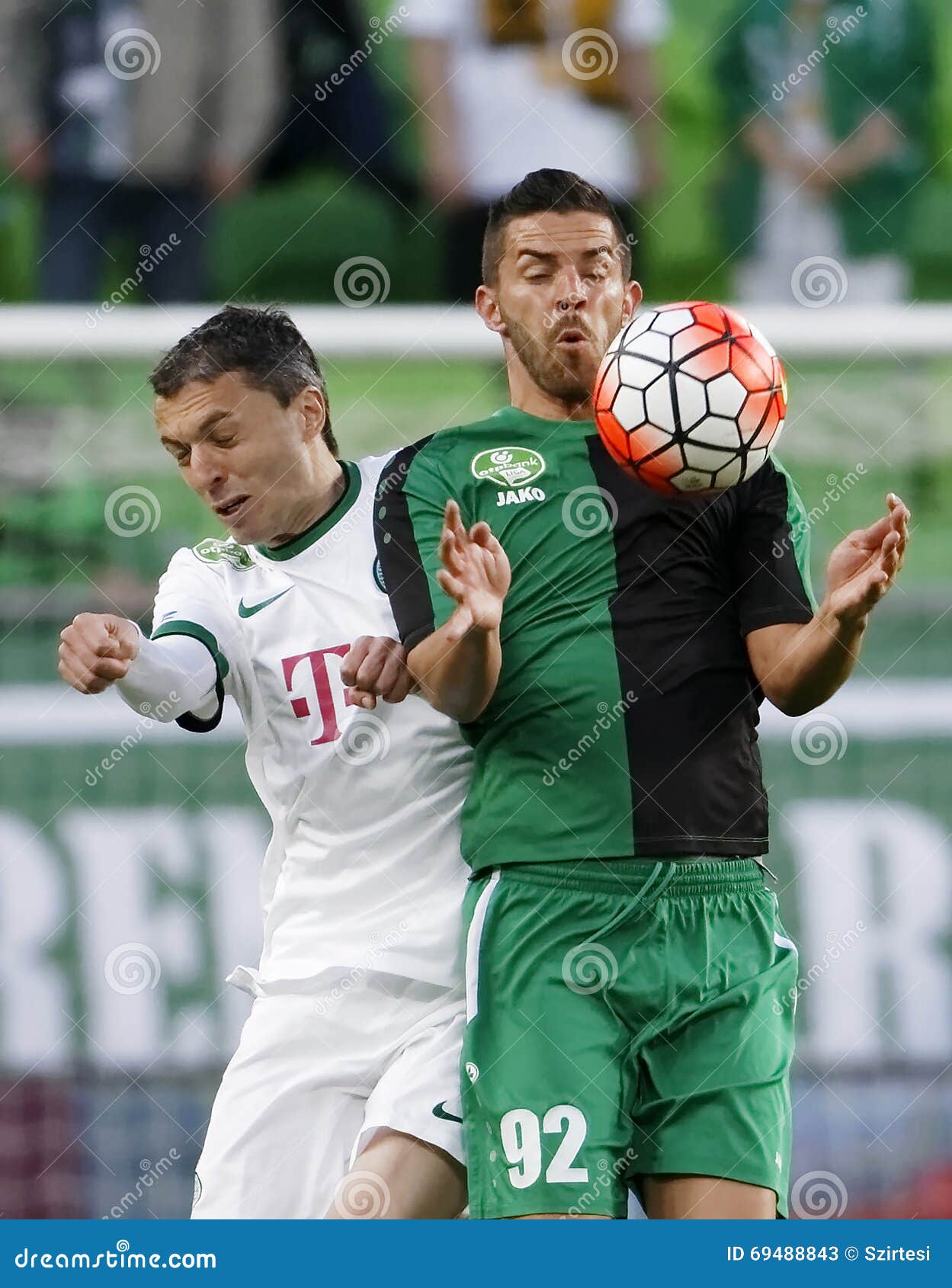 Ferencvarosi TC V Paksi FC - Hungarian OTP Bank Liga 1-2 Editorial Stock  Image - Image of league, motion: 80395974