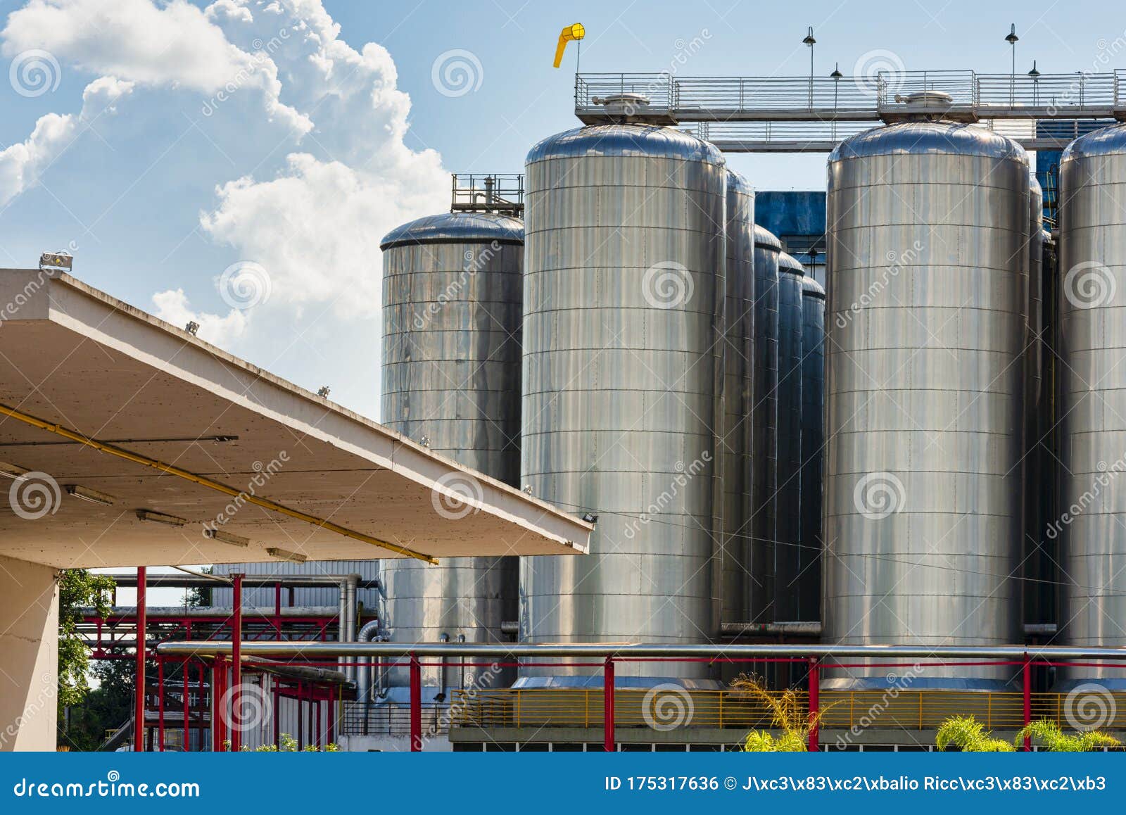 Fermentation Tanks for the Preparation of Different Types of Beer Stock