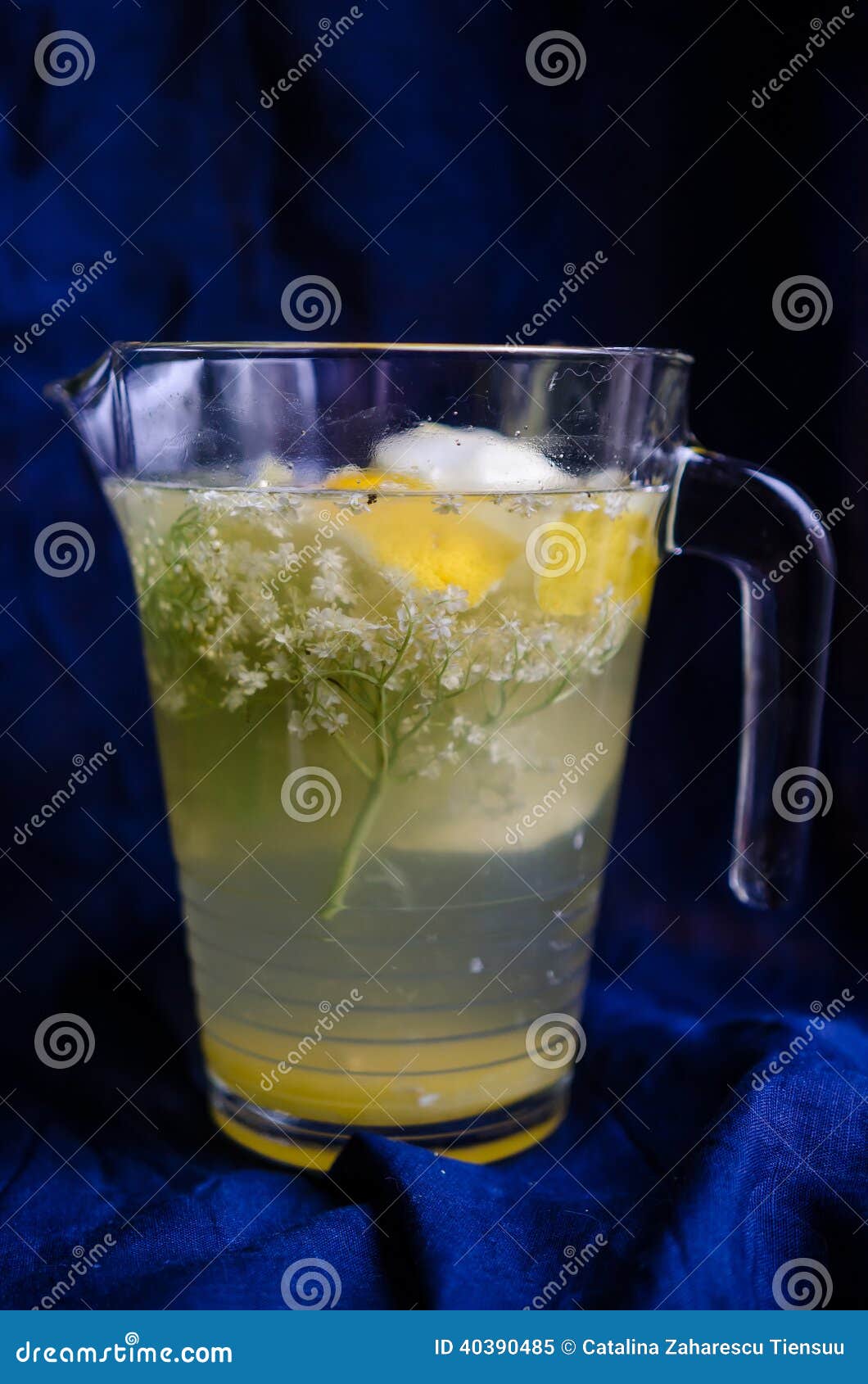 Fermented Elderberry Flowers Drink Stock Image Image of nigra