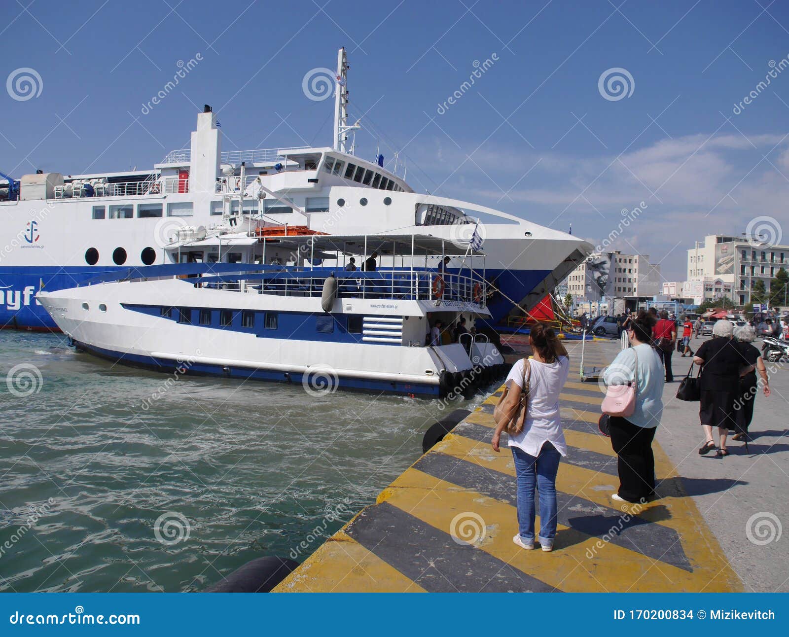 piraeus to paros ferry piraeus to paros ferry