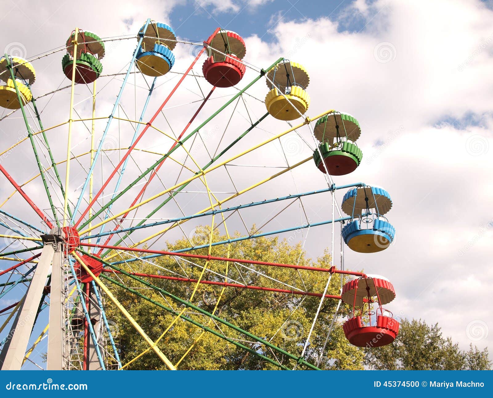 Ferris Wheel foto de archivo. Imagen de banquete, cabinas 45374500