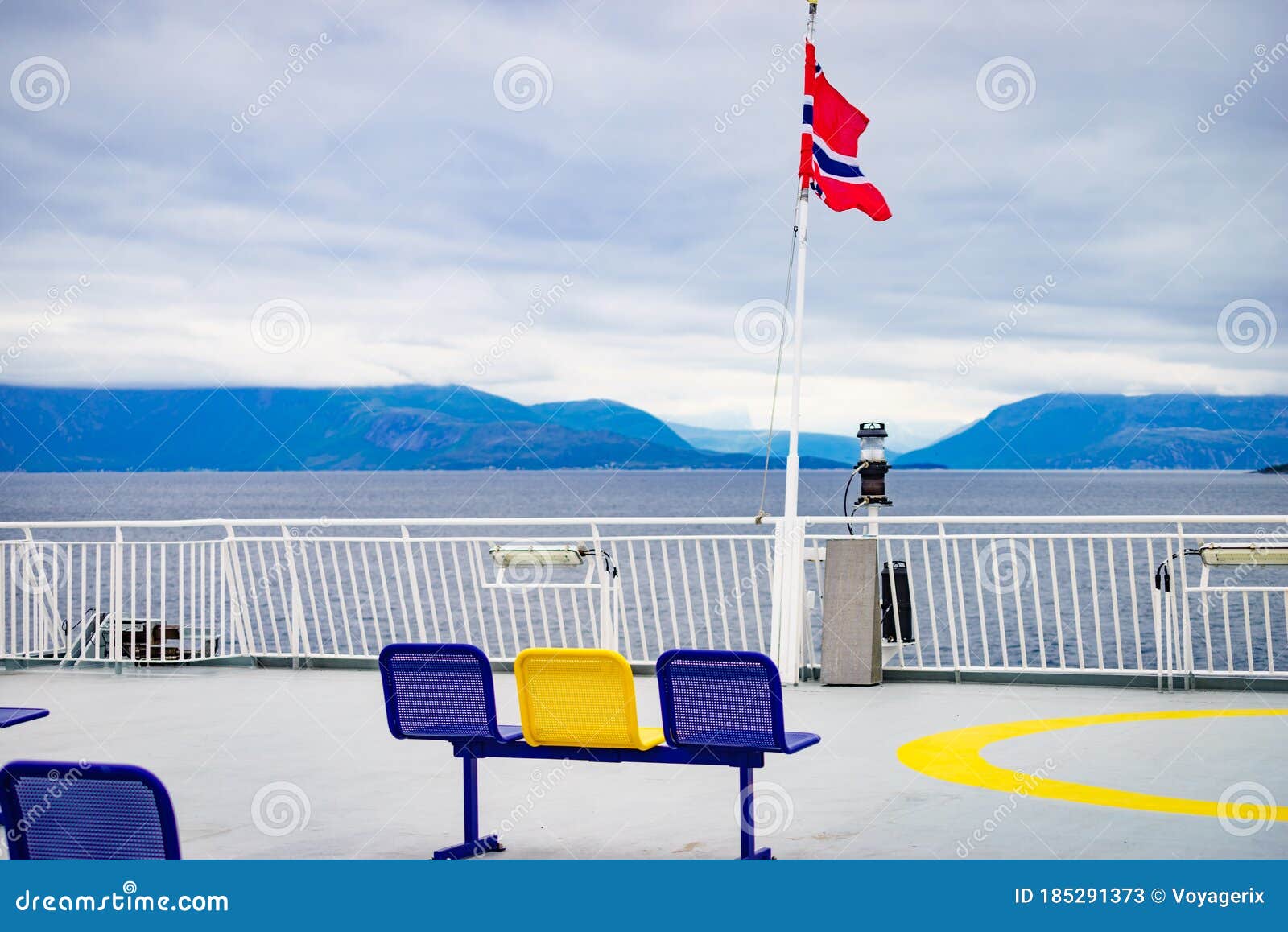 Evne egetræ Vandt Ferry Boat Ride Route To Lofoten Islands Norway Stock Image - Image of  norwegian, traveling: 185291373