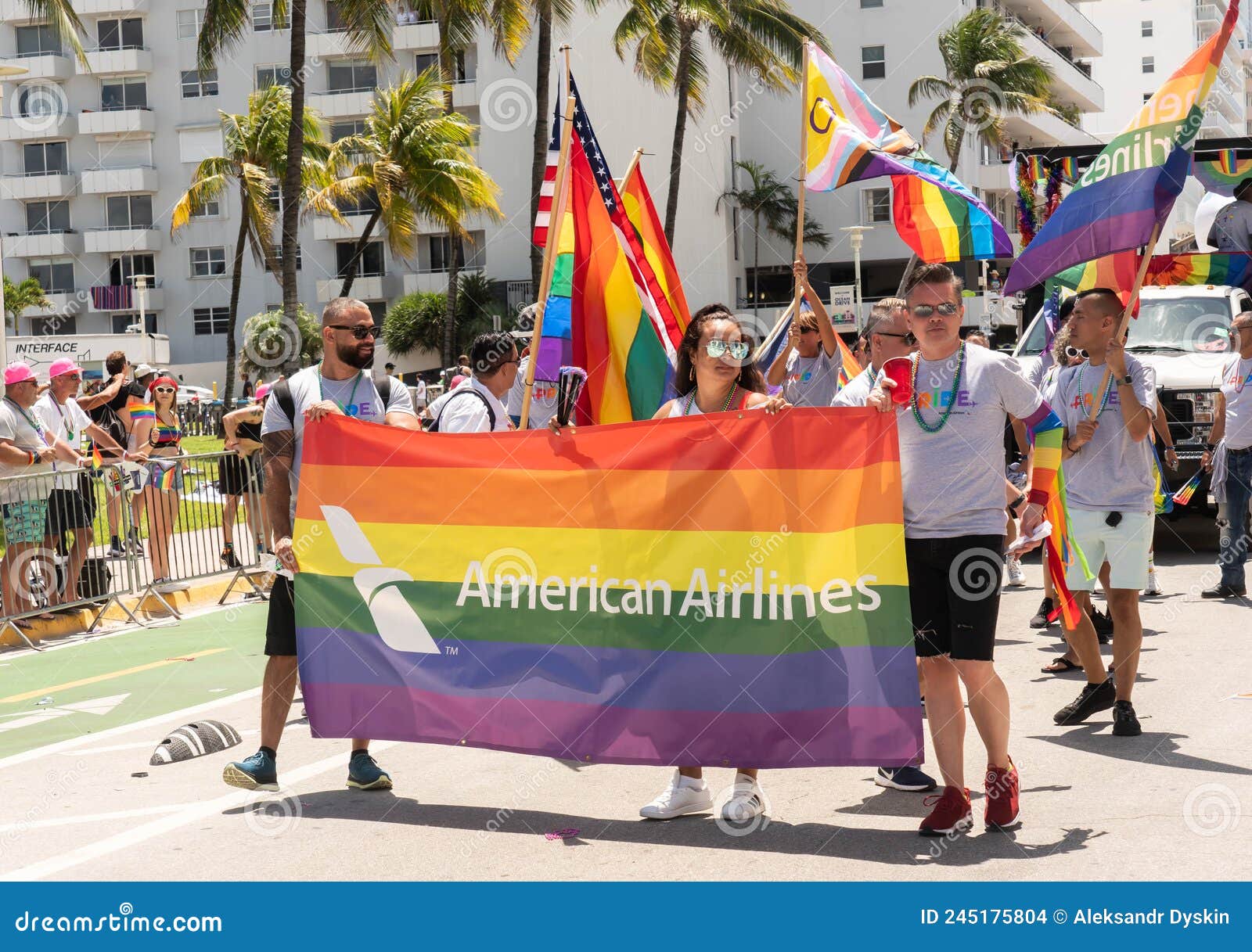 Festival Anual Del Orgullo Y Desfile En La Playa Sur De Miami Imagen De Archivo Editorial