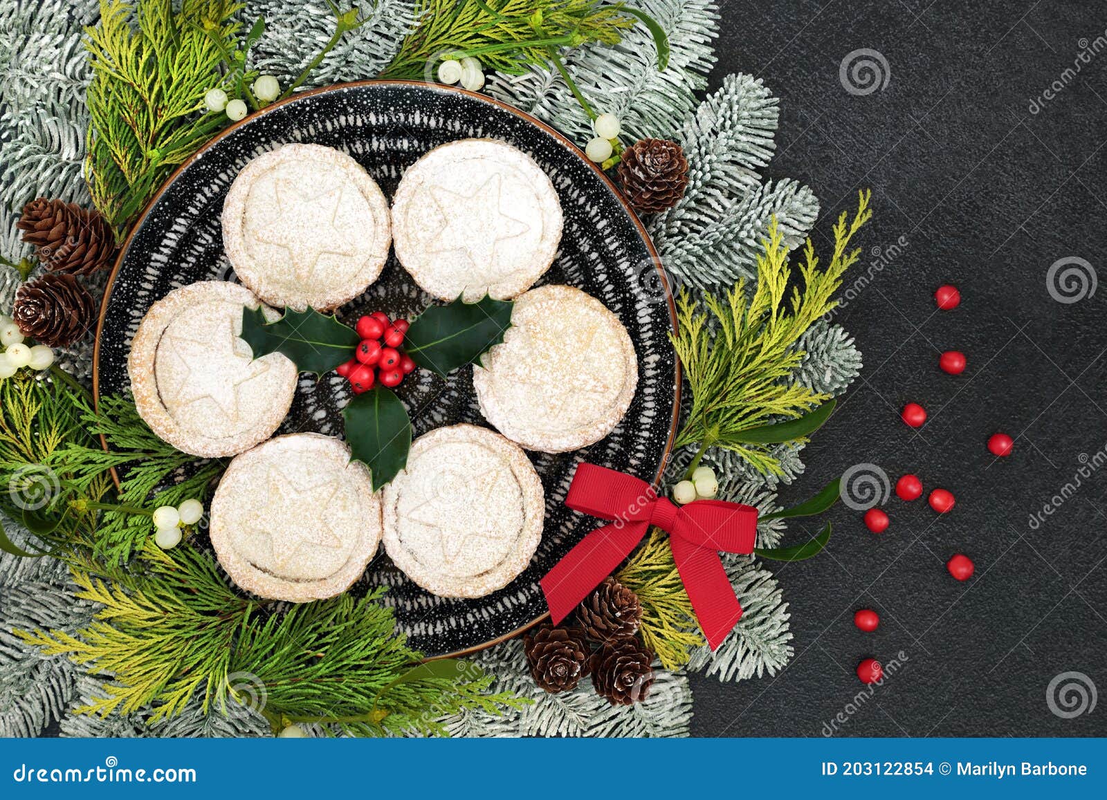 festive homemade christmas mince pies