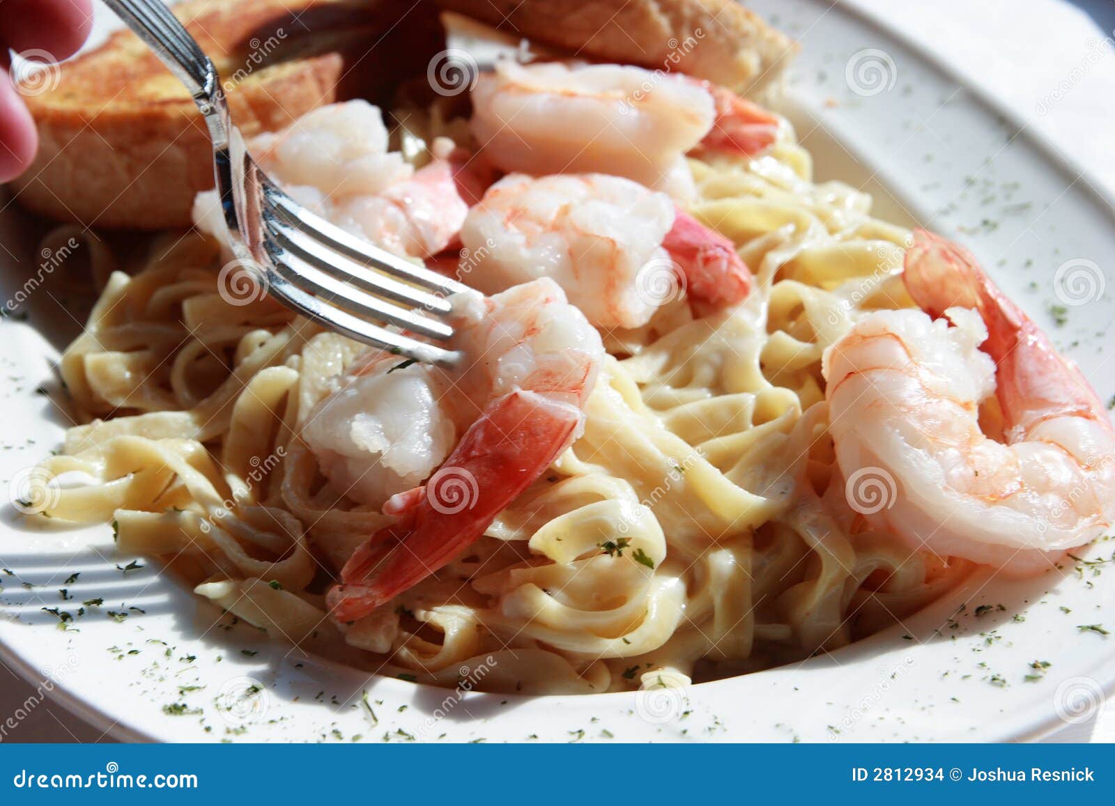 Fettuccine Alfredo De Fruits De Mer Photo stock Image du fourchette