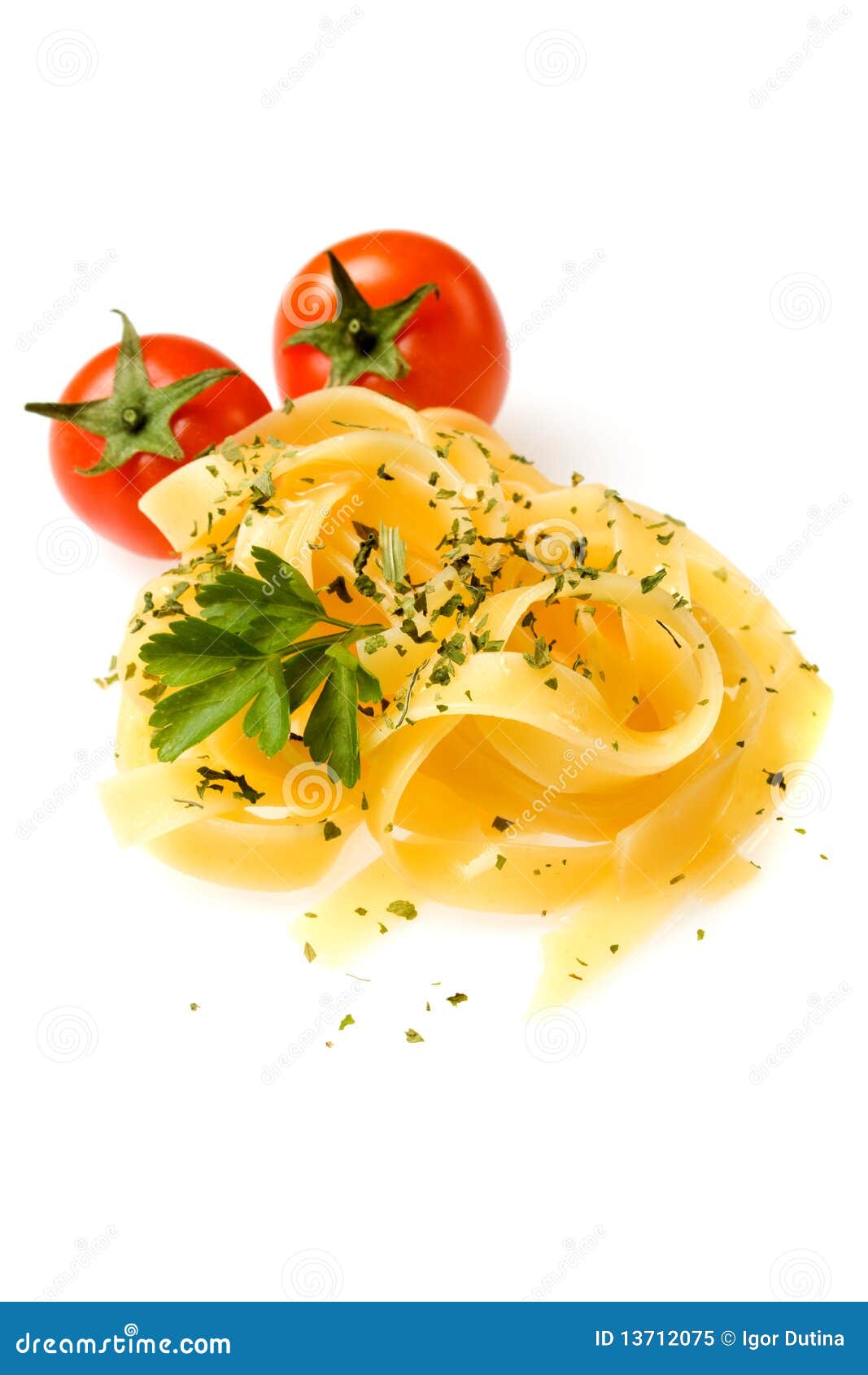 Fettuccineteigwaren Mit Kirschtomate Stockbild - Bild von gemüse ...