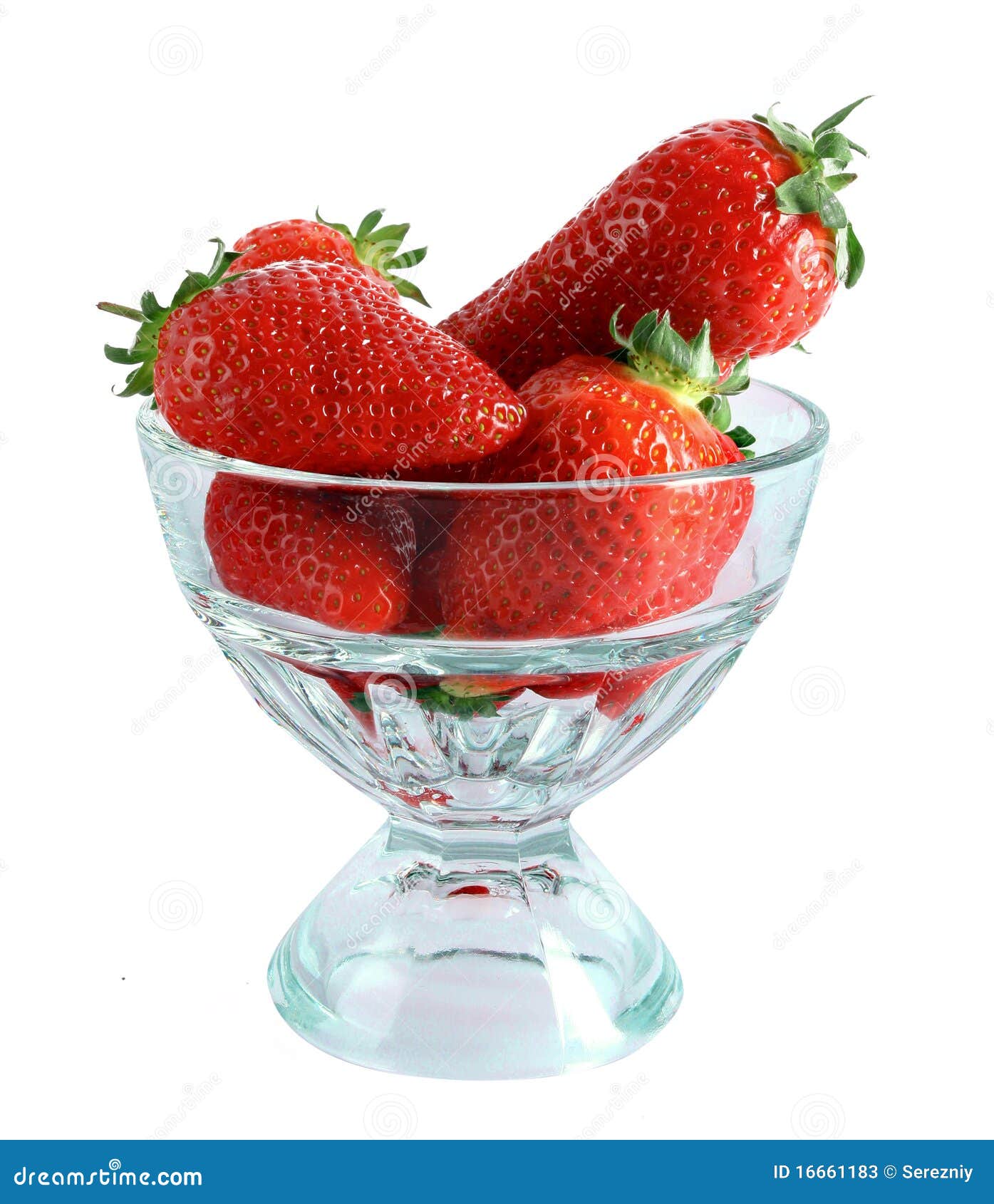 https://thumbs.dreamstime.com/z/few-strawberries-glass-cup-isolated-16661183.jpg