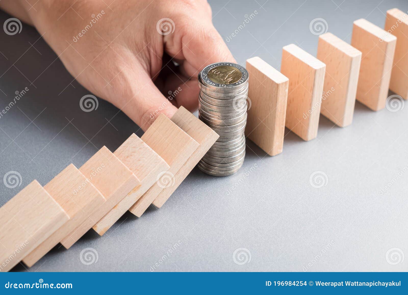 fianance block the domino