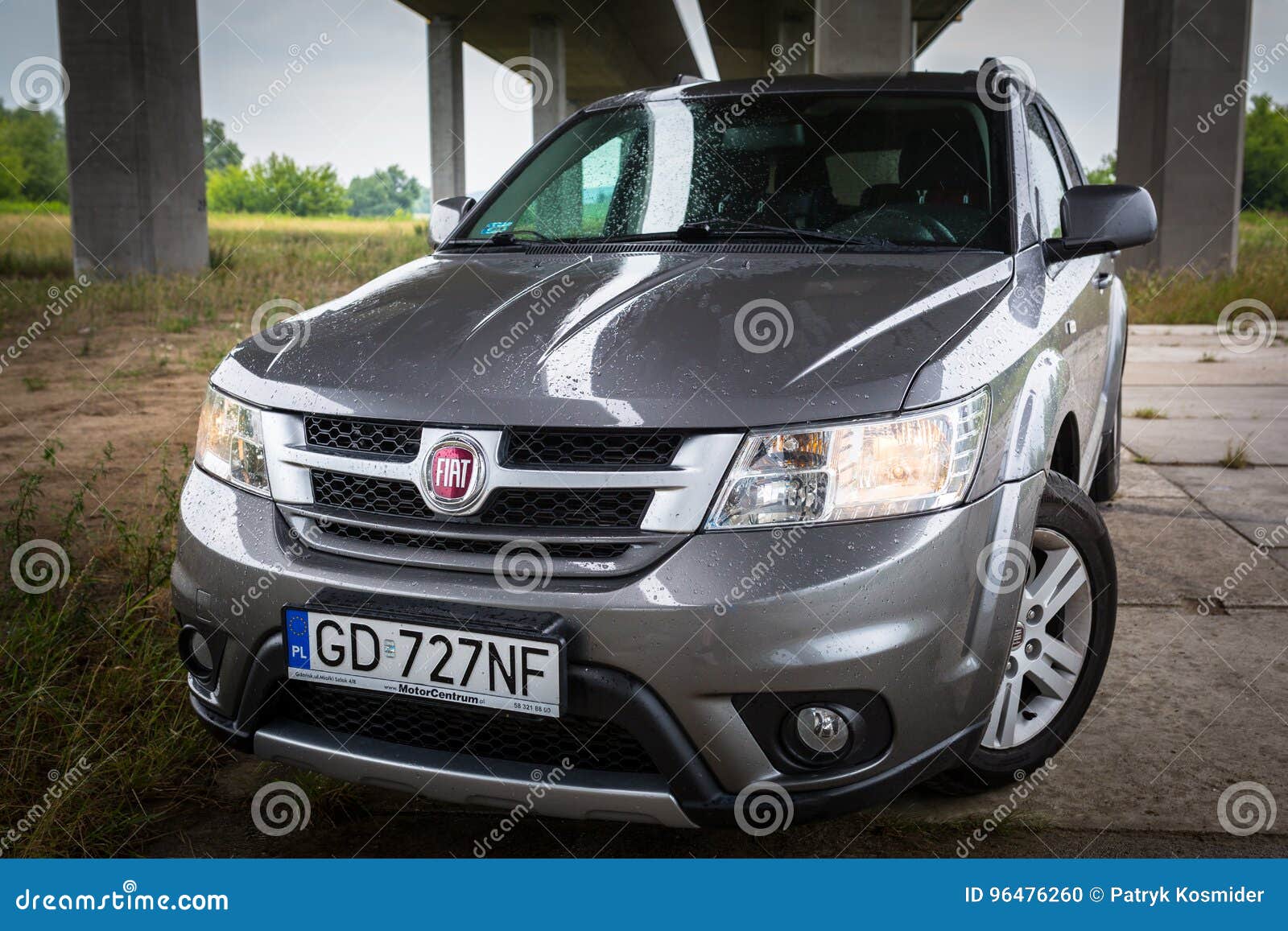 https://thumbs.dreamstime.com/z/fiat-freemont-suv-under-highway-overpass-poland-july-european-version-dodge-jurney-96476260.jpg