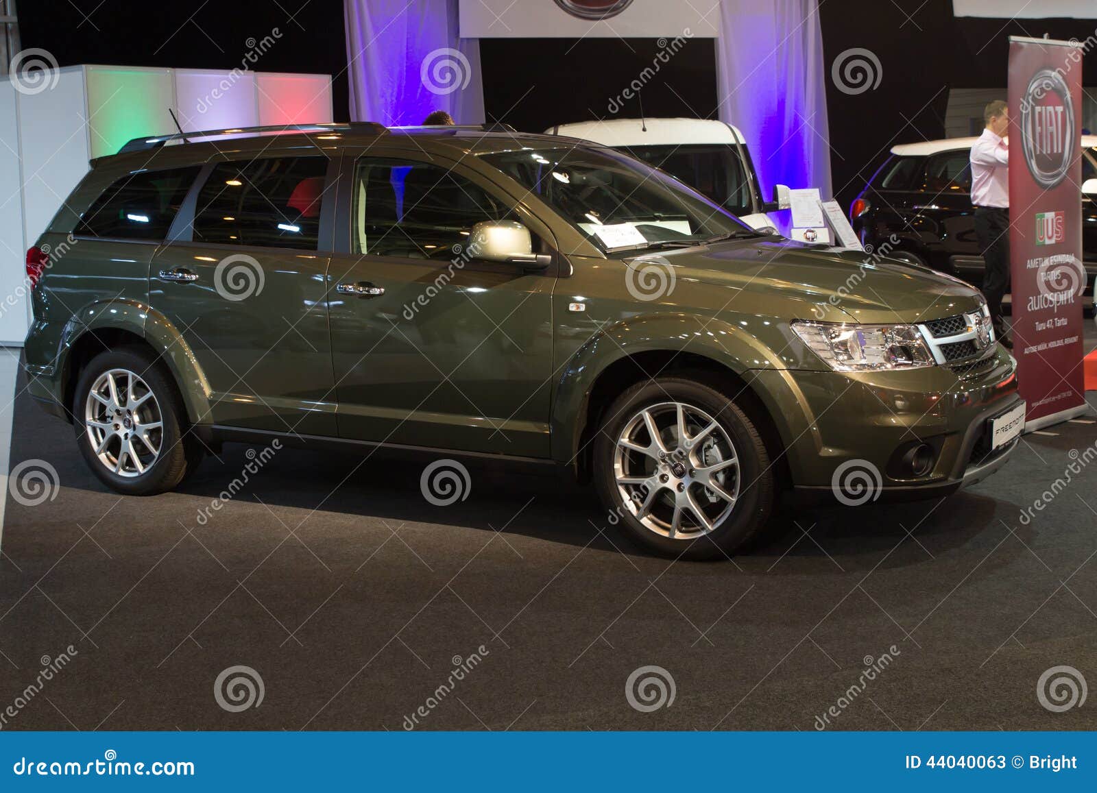 Fiat Freemont editorial stock photo. Image of fiat, vehicle - 44040063