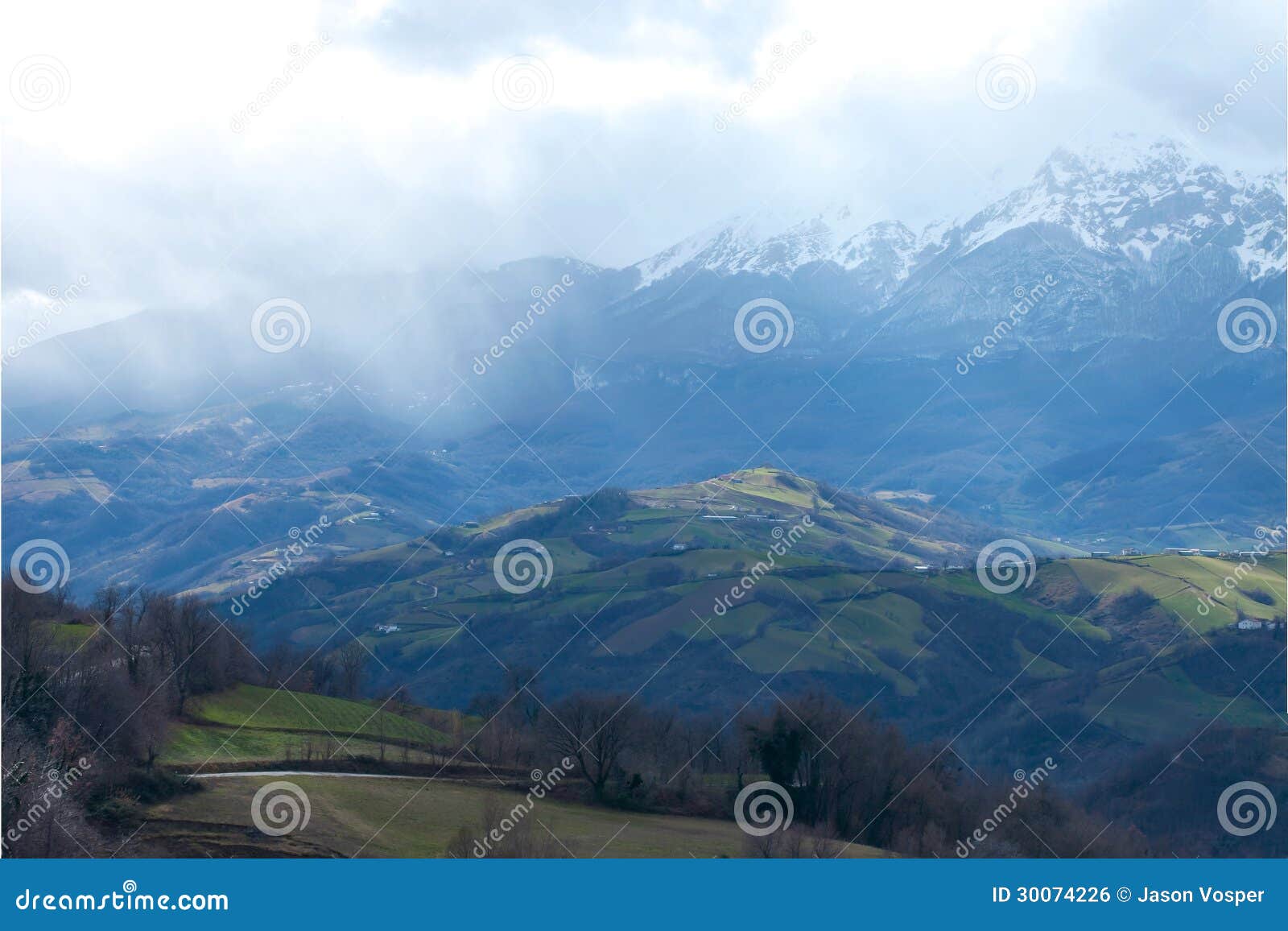 hills in abruzzo
