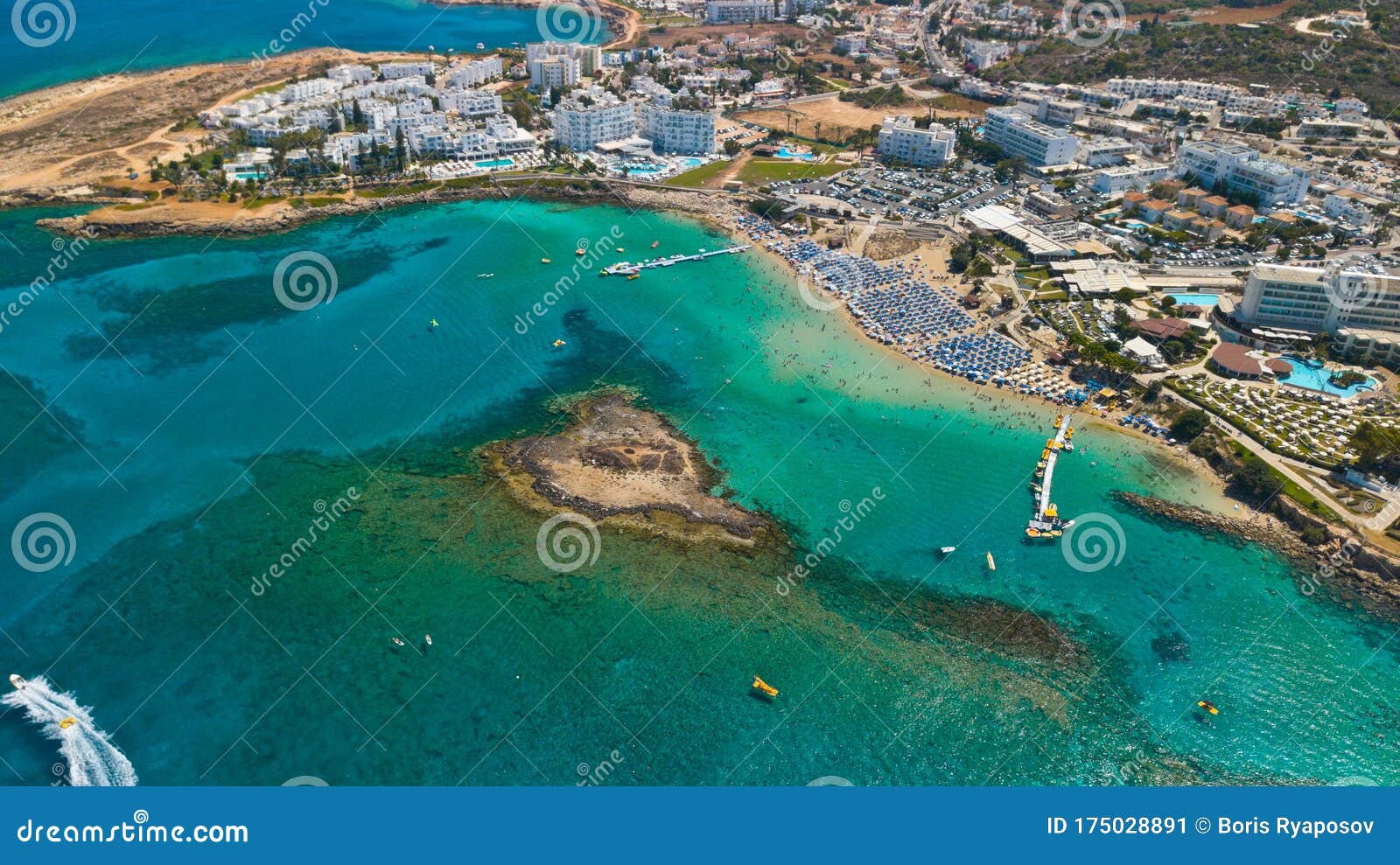 ciffer Ko mens Fig Tree Beach Protaras Cyprus Stock Image - Image of seashore, flight:  175028891