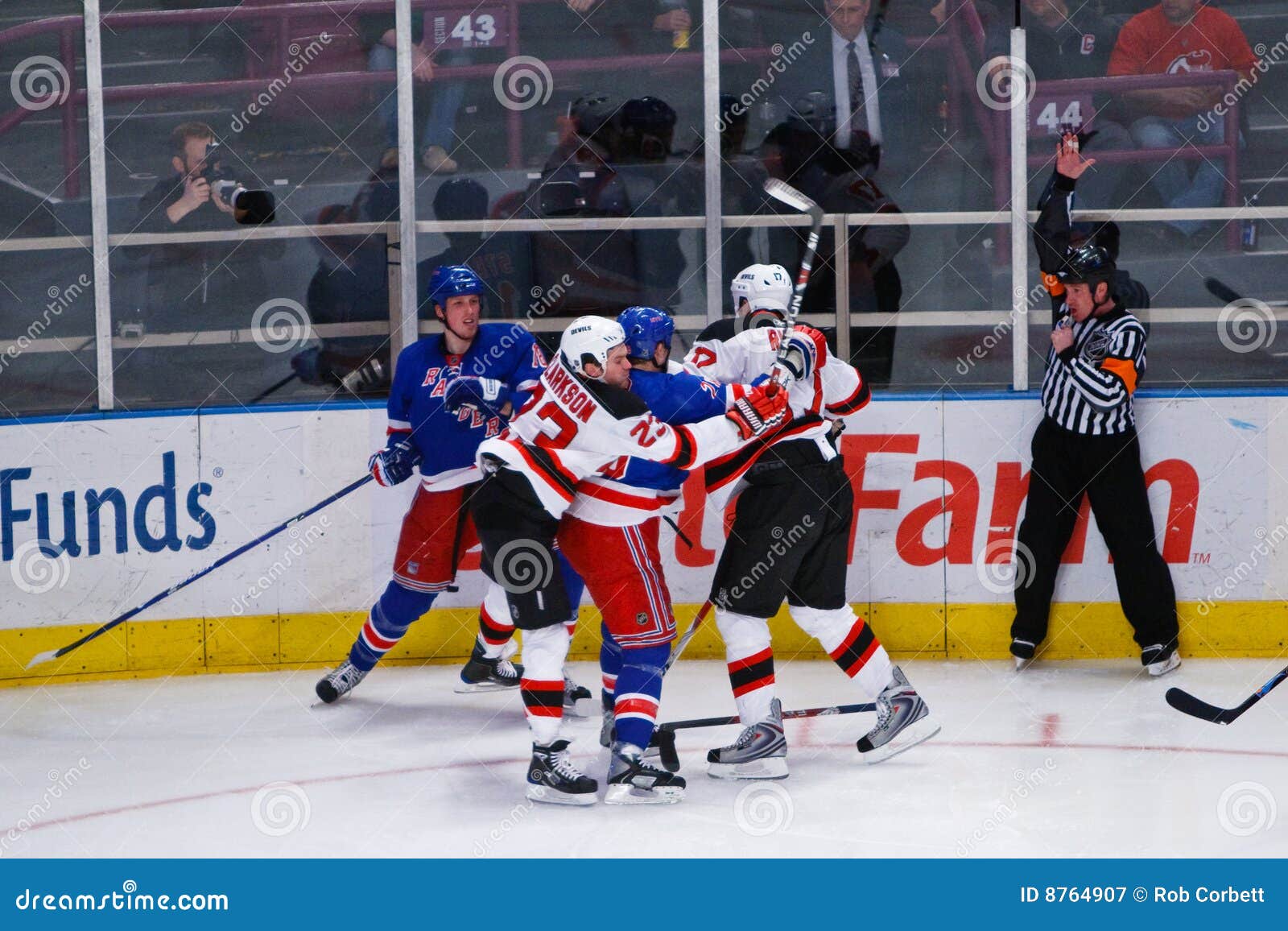 Fight Penalty editorial photography. Image of referee 8764907