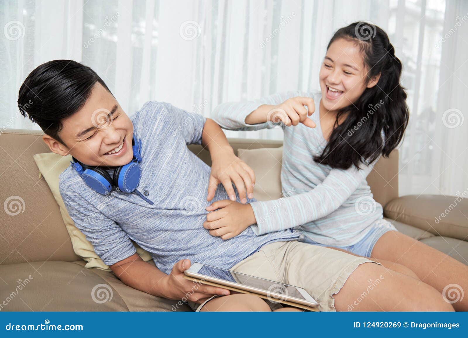Boy Giving Piggyback Ride To Twin Sister Stock Photo - Image of game,  friend: 233593328
