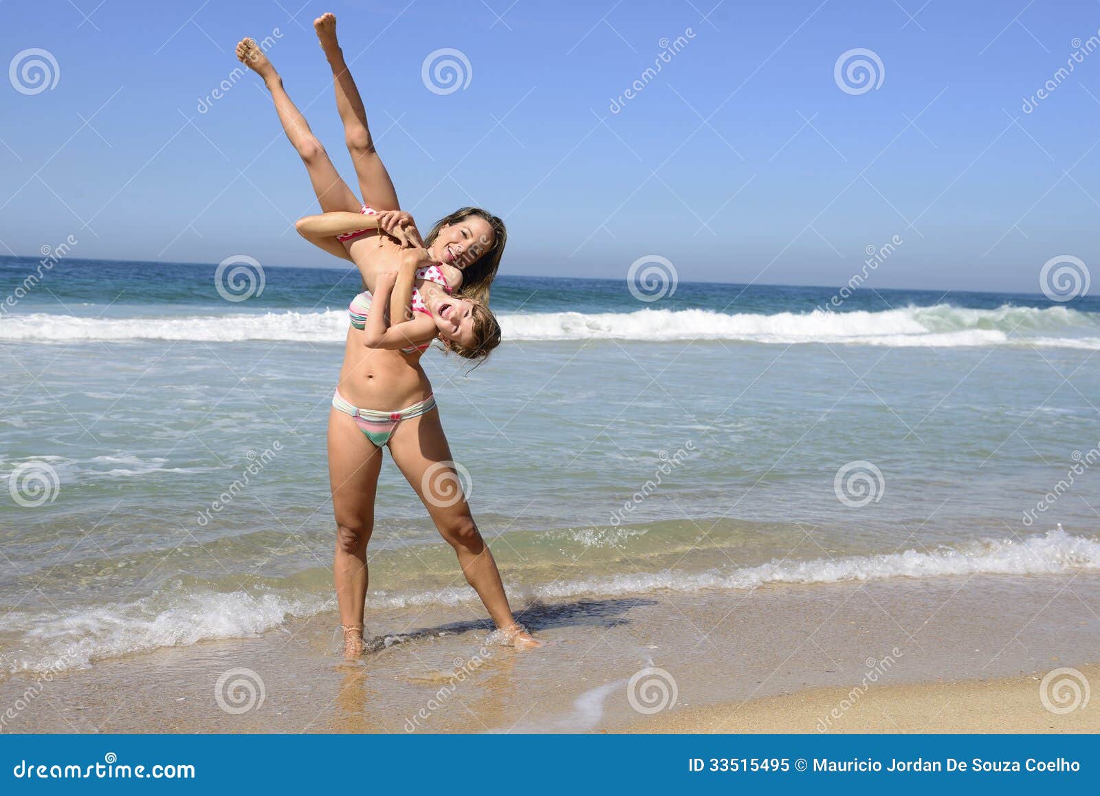 мама и дочка на голом пляже фото 78
