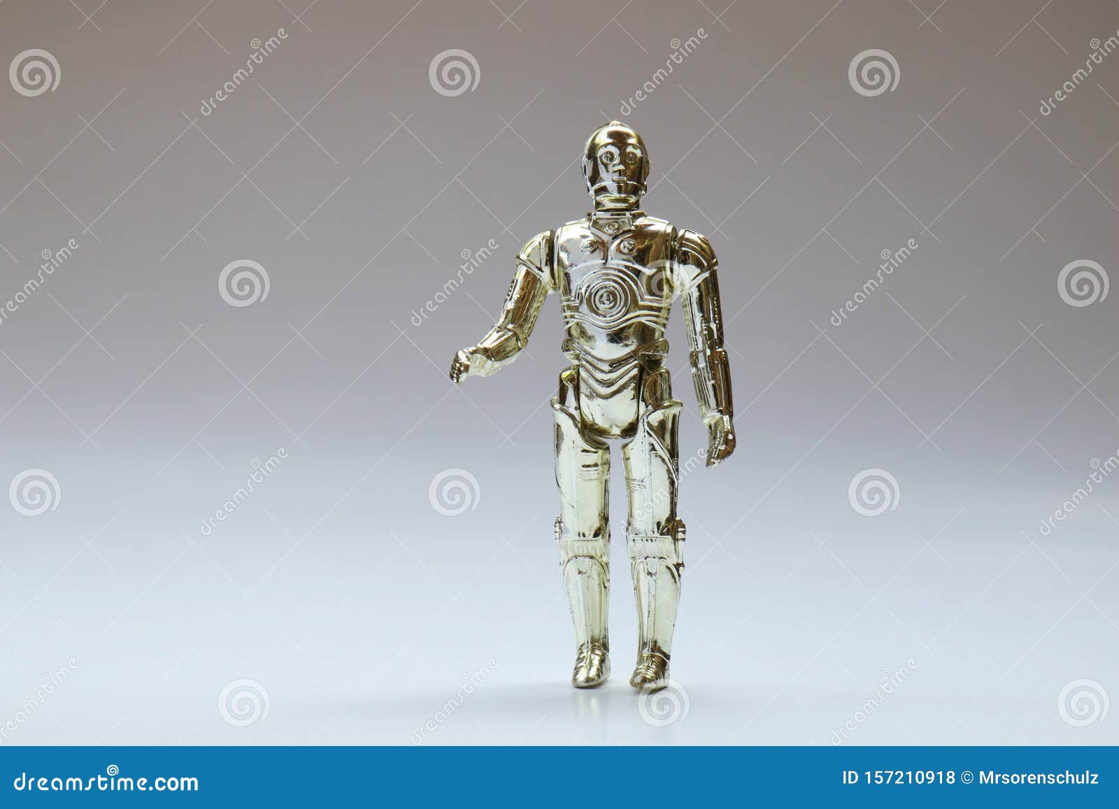 Figura De Acción C-3PO De La Guerra De Las Galaxias Vintage De Los Juguetes Kenner En Blanco. Esto Fue Lanzado Con La PelÃcula Foto de archivo editorial - Imagen de guerra, lanzado: