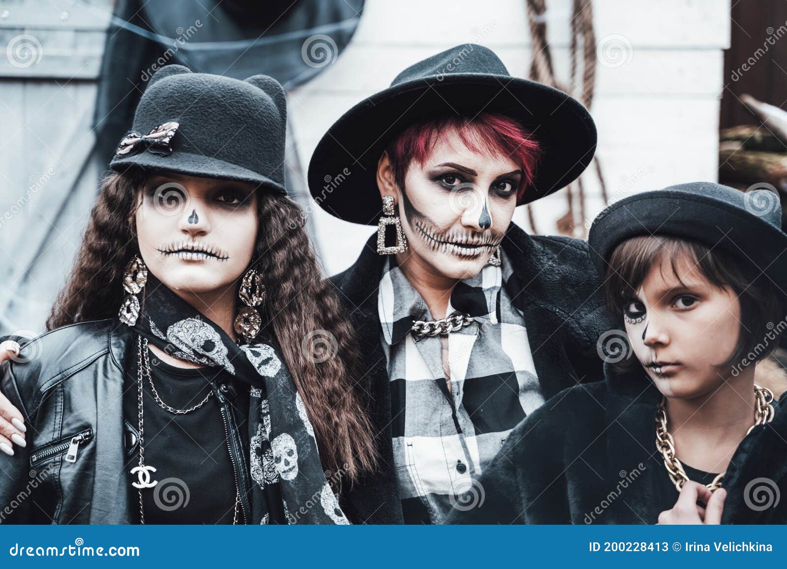 Maquiagem de HALLOWEEN infantil - Passo a Passo e Fotos! Maquiagem halloween, Maquiagem assustadora halloween, Maquiagem infantil halloween