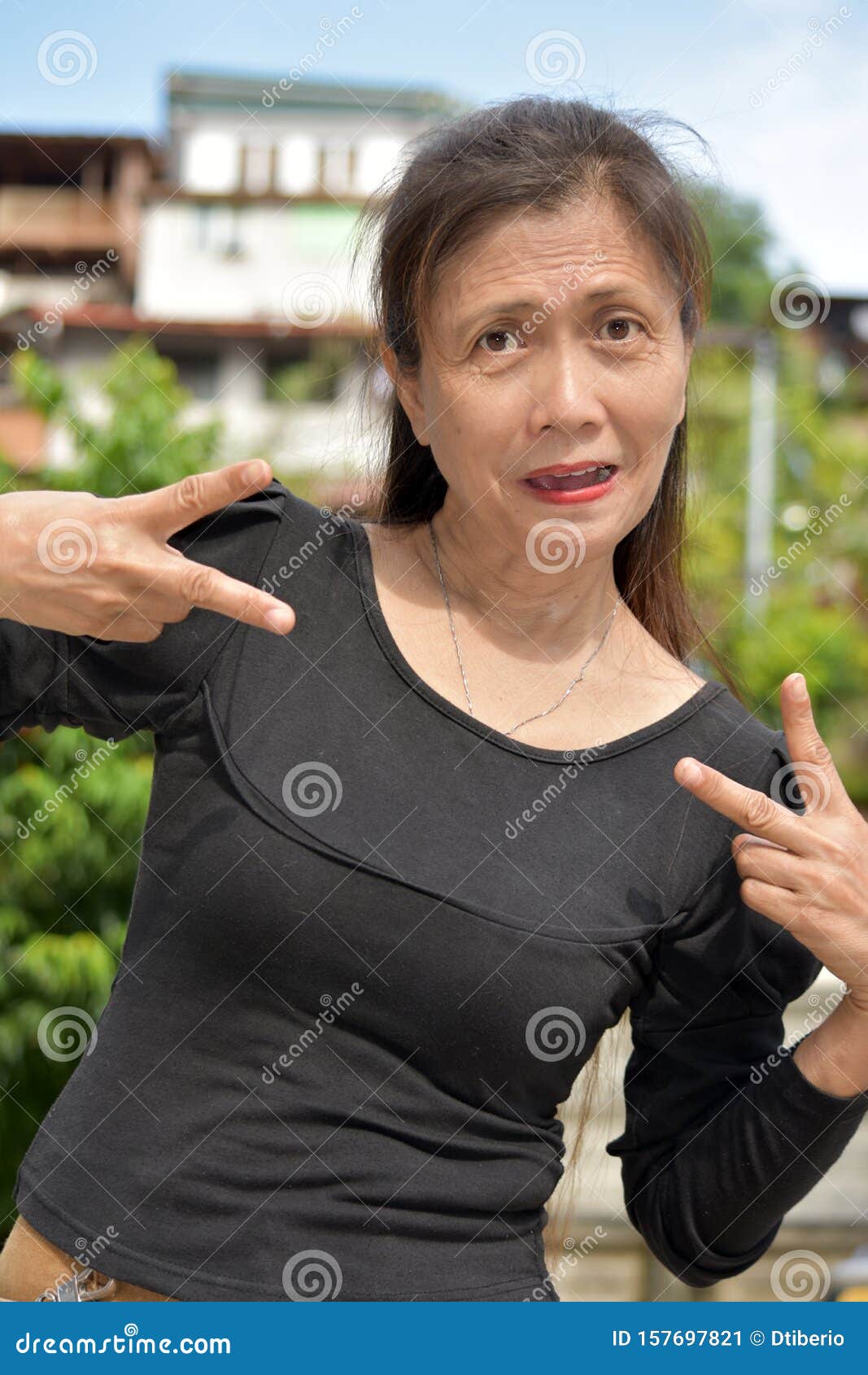 Filipina Female Senior Granny Stockbild Bild von erregen zurückgezogen