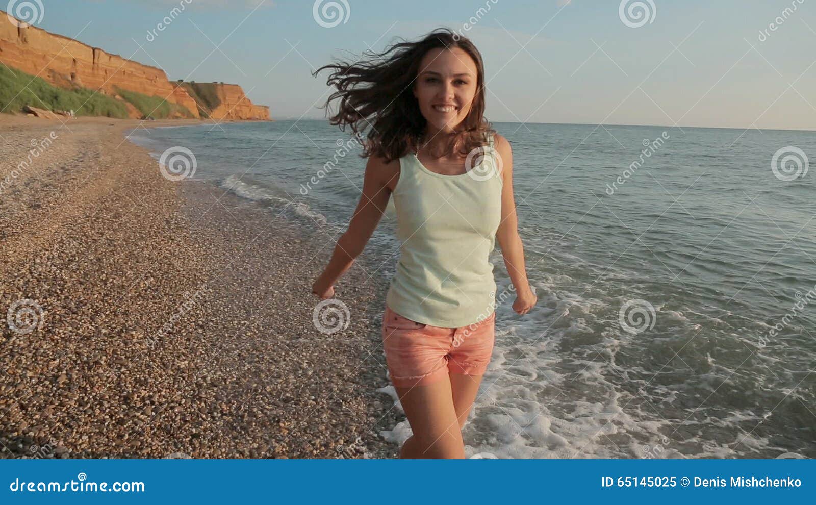 Jeune Fille Nue A La Plage Telegraph