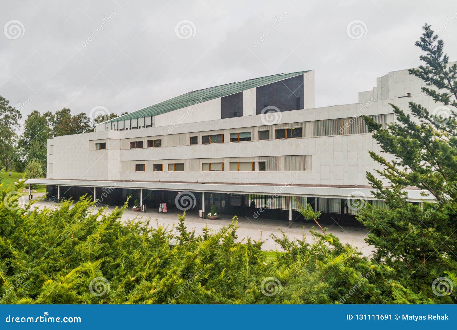 finlandia concert hall in helsinki, finla