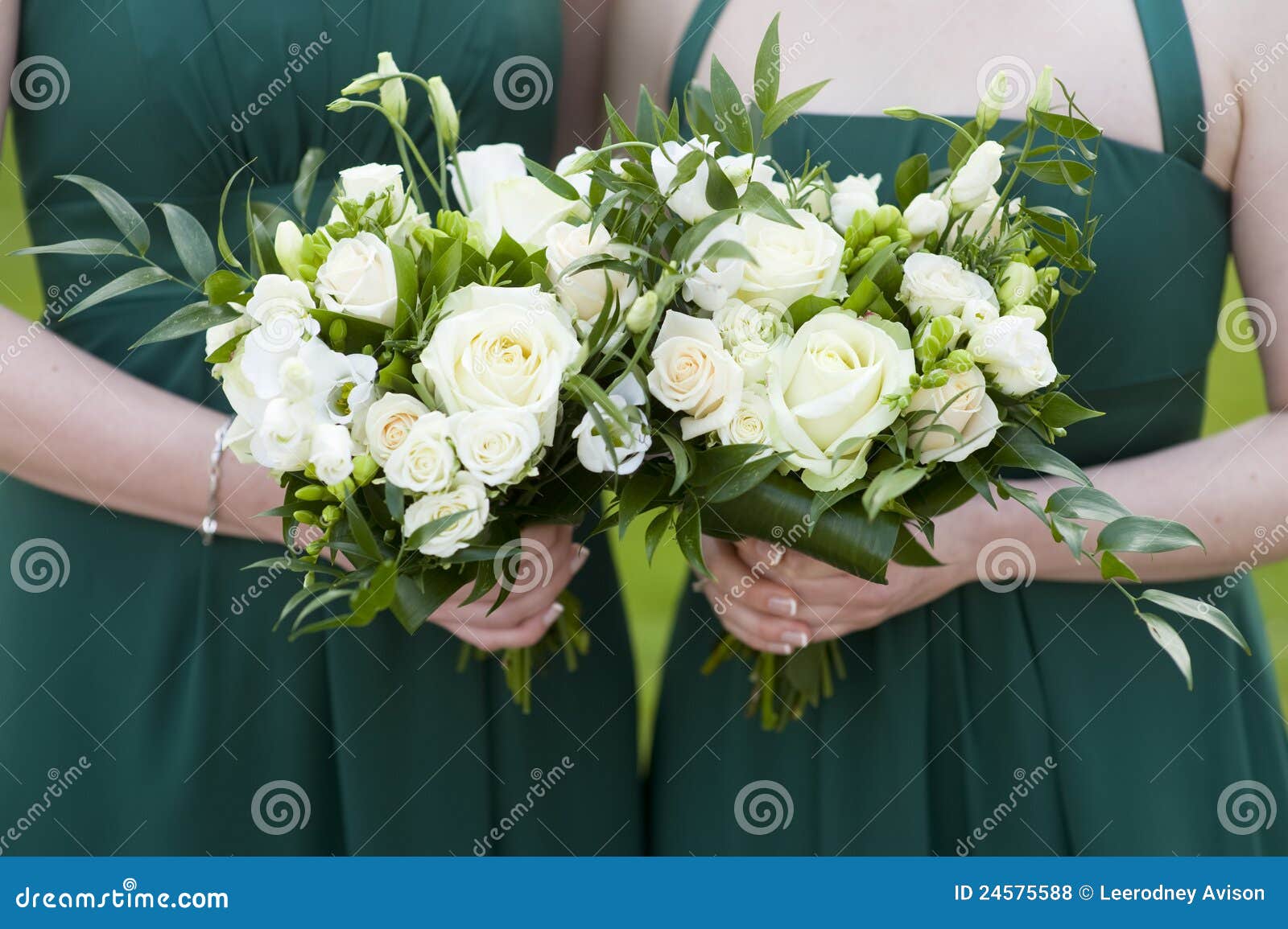 Braccialetto Di Fiori Per Damigelle Teenager | Fashion Bride - Foto 11