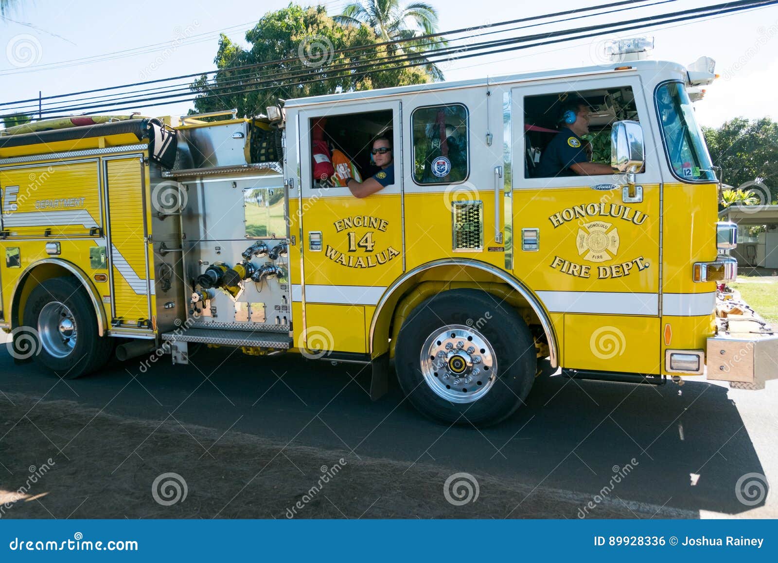 Fire Truck in Oahu Hawaii editorial photo. Image of department - 89928336