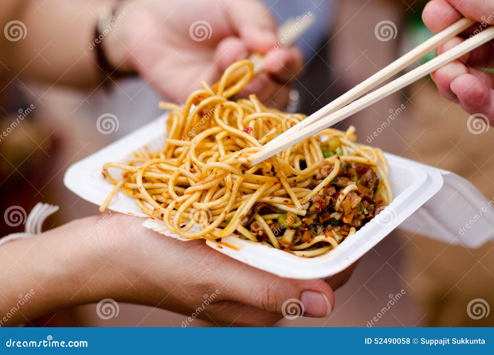 fired noodles with tofu