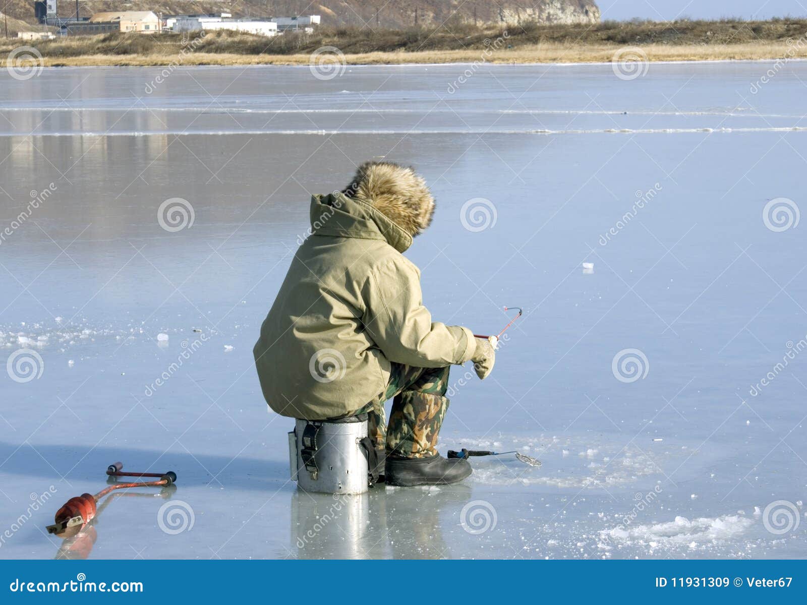 4,868 Fishermen Catching Fish Stock Photos - Free & Royalty-Free Stock  Photos from Dreamstime