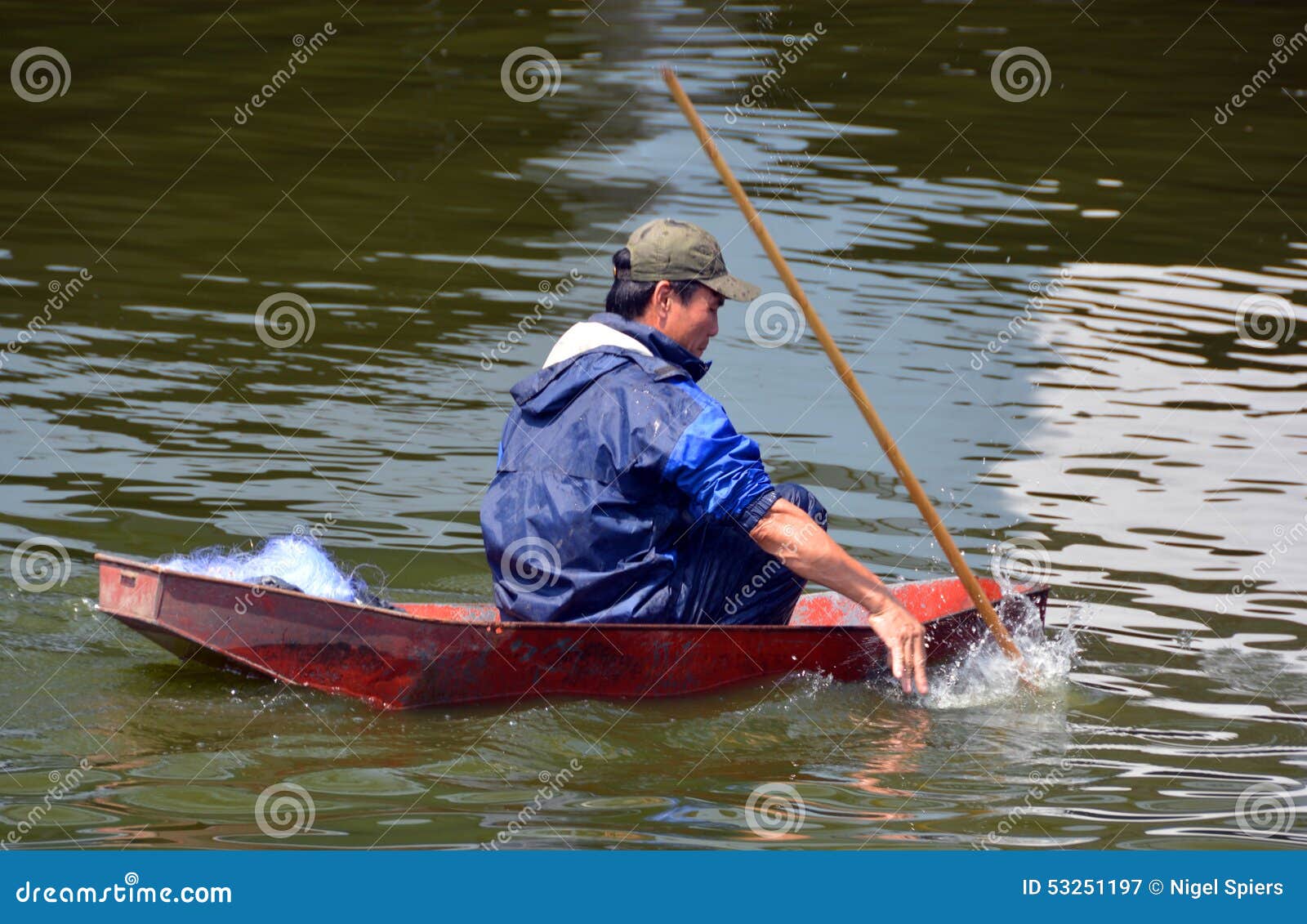 Fisherman Spear Fishing in a Boat on West Lake in Hanoi. Editorial  Photography - Image of travel, spear: 53251197