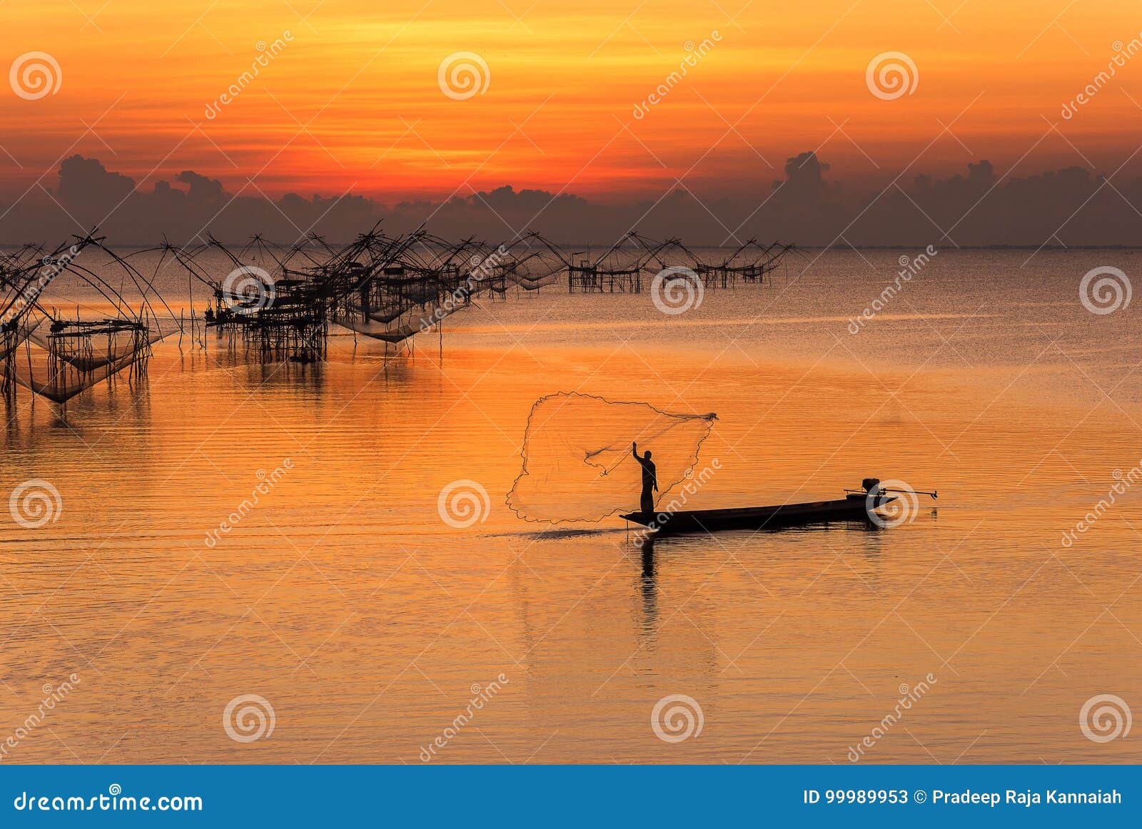 https://thumbs.dreamstime.com/z/fishermen-throwing-fishing-net-his-boat-early-morning-freshwater-lake-phatthalung-province-thailand-unique-dip-used-99989953.jpg