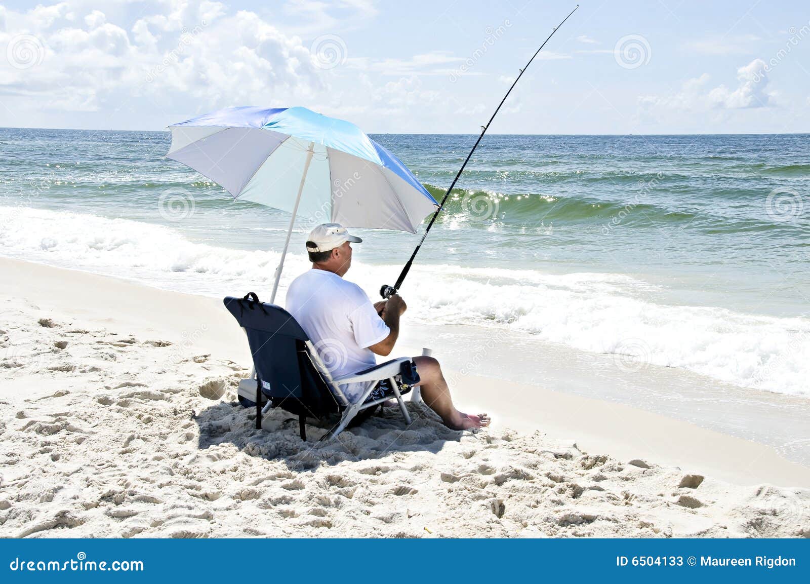 https://thumbs.dreamstime.com/z/fishing-beach-6504133.jpg