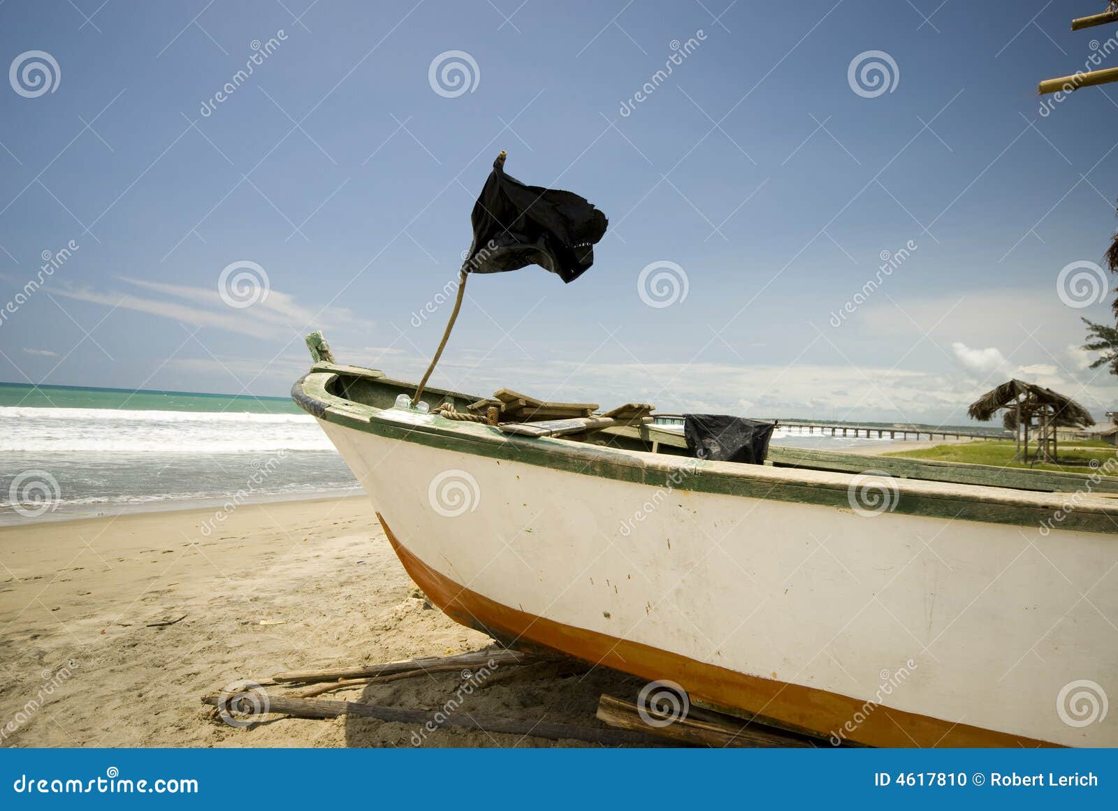 fishing boat on ruta del sol ecuador