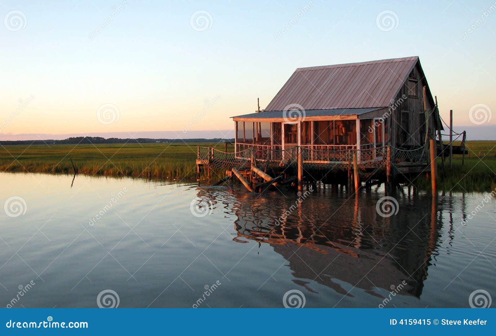 Fishing Hut on the bay stock image. Image of roof, boat 4159415