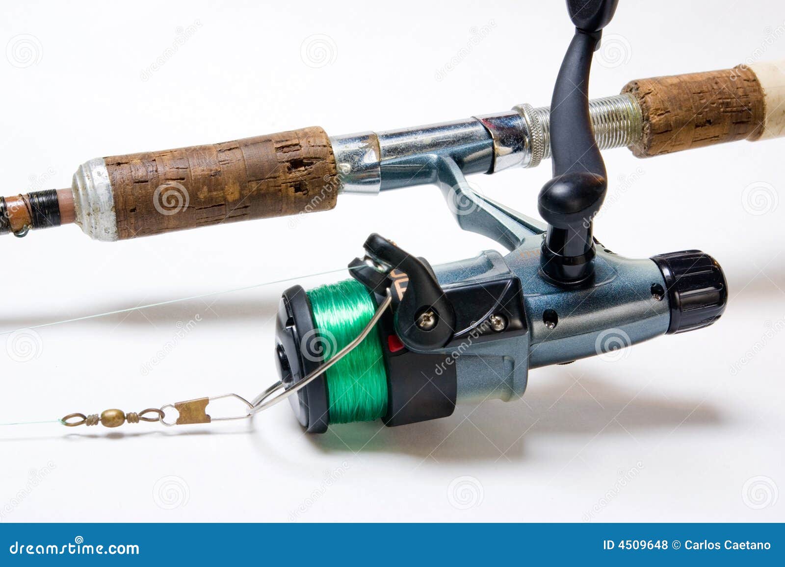 https://thumbs.dreamstime.com/z/fishing-reel-4509648.jpg