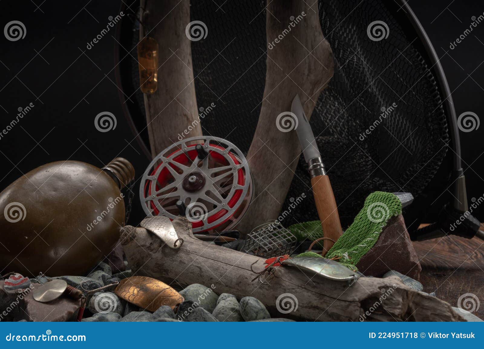 https://thumbs.dreamstime.com/z/fishing-still-life-old-tackle-tree-stump-stones-vintage-stuff-front-view-224951718.jpg