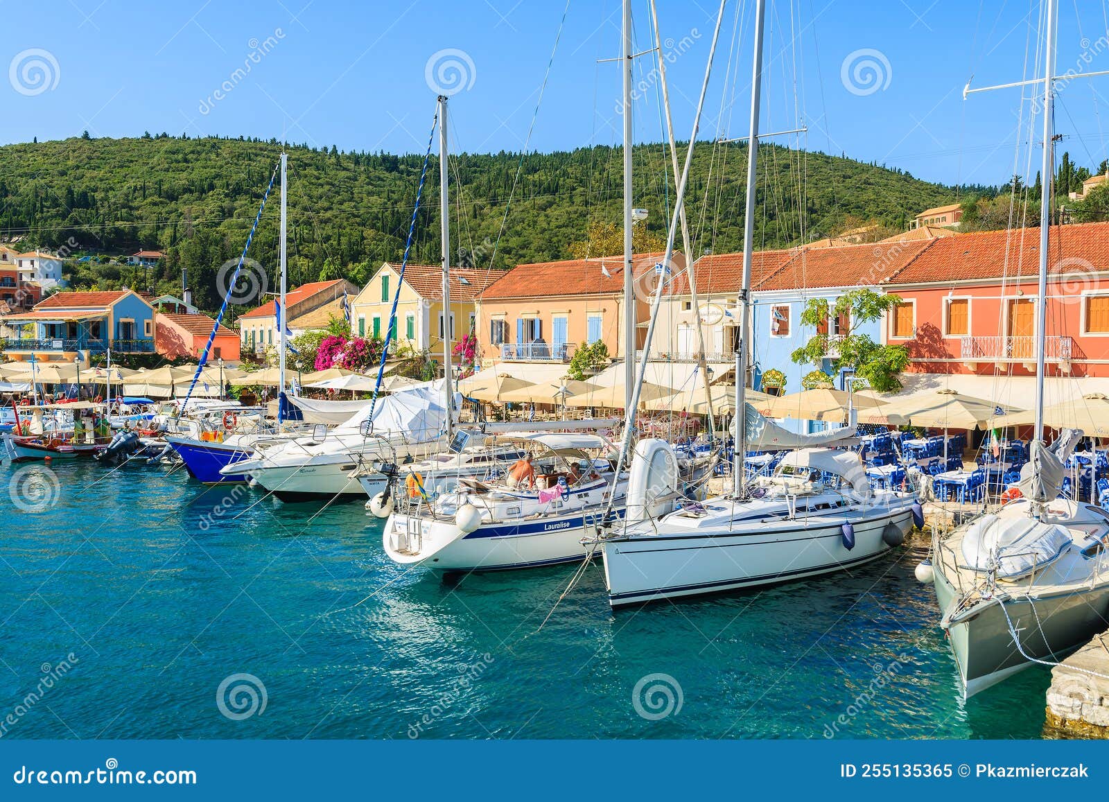 yacht marina kefalonia