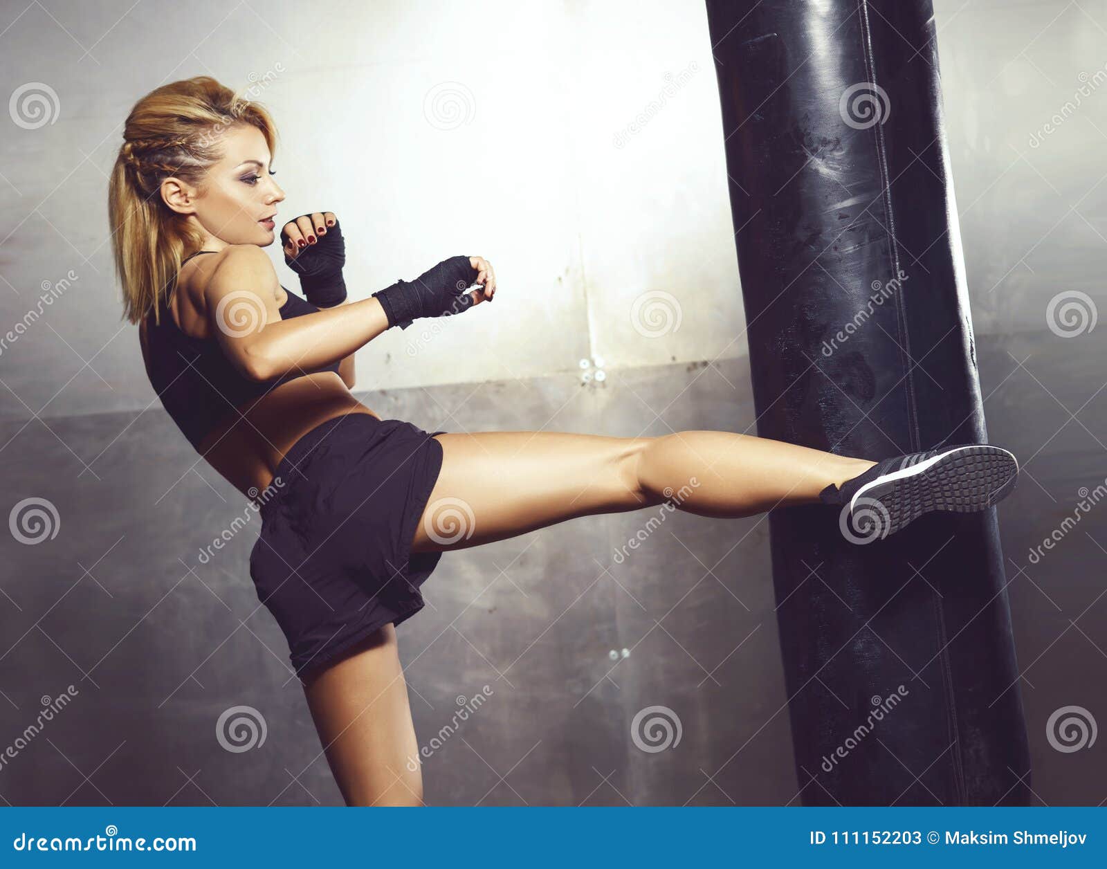25,416 Training Kickboxing Stock Photos - Free & Royalty-Free Stock Photos  from Dreamstime