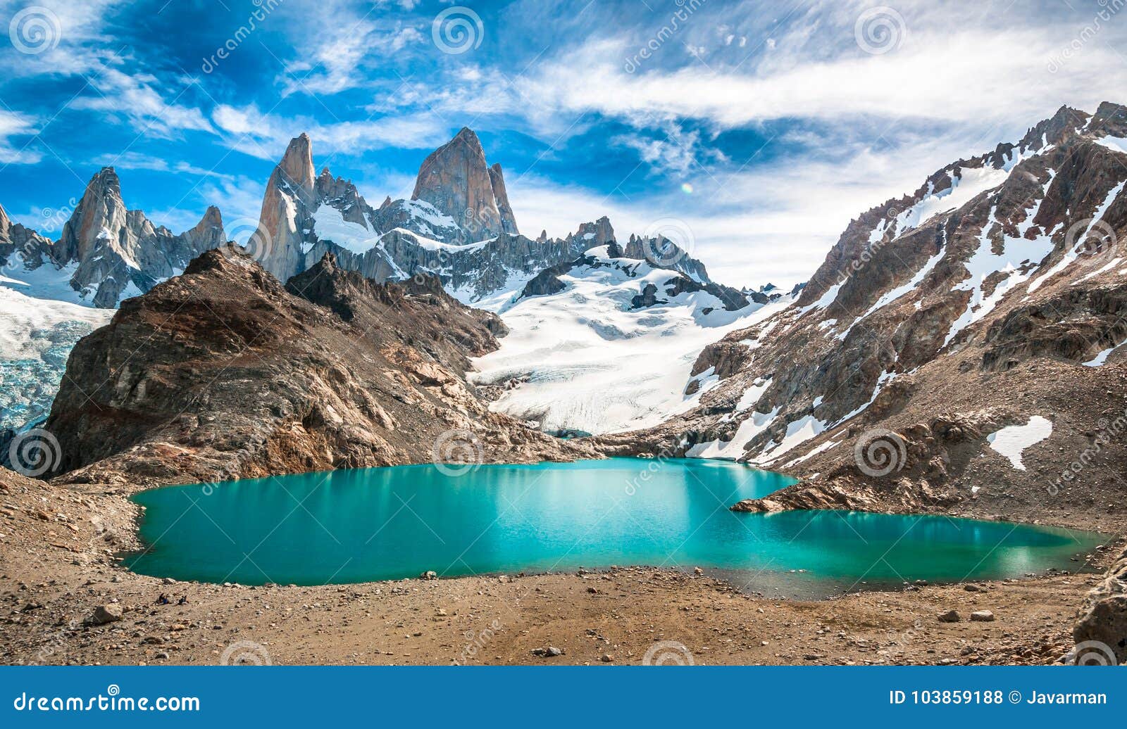 fitz roy mountain and laguna de los tres, patagonia, argentina