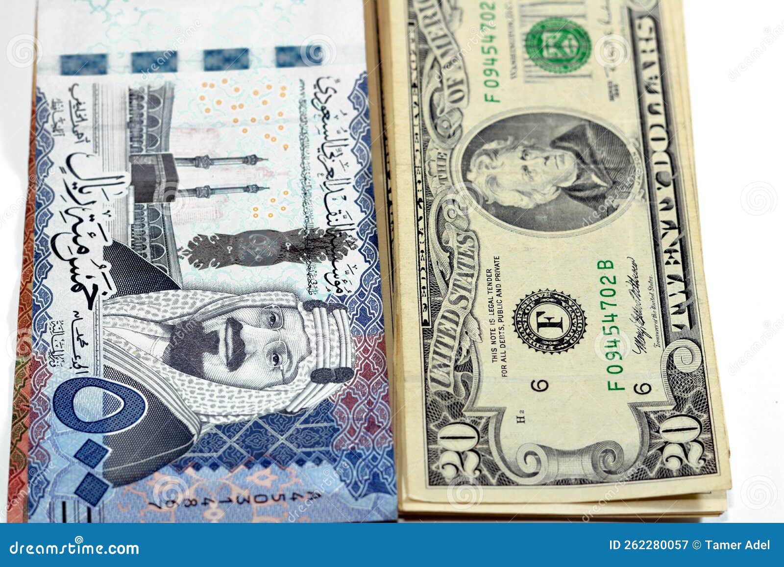 Five Hundred Saudi Arabia Riyals Cash Money Banknote 500 SAR Features five-hundred-saudi-arabia-riyals-cash-money-banknote-500-sar-features